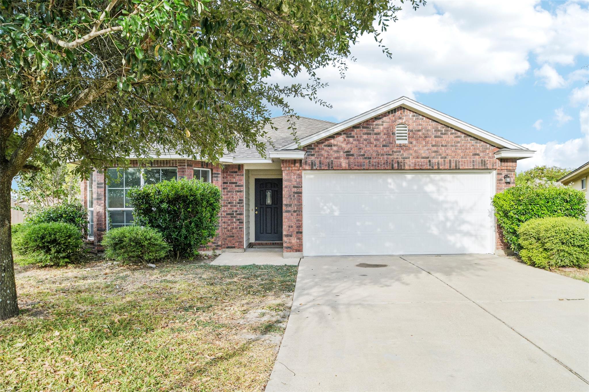 259 Coal Dr Property Photo 1