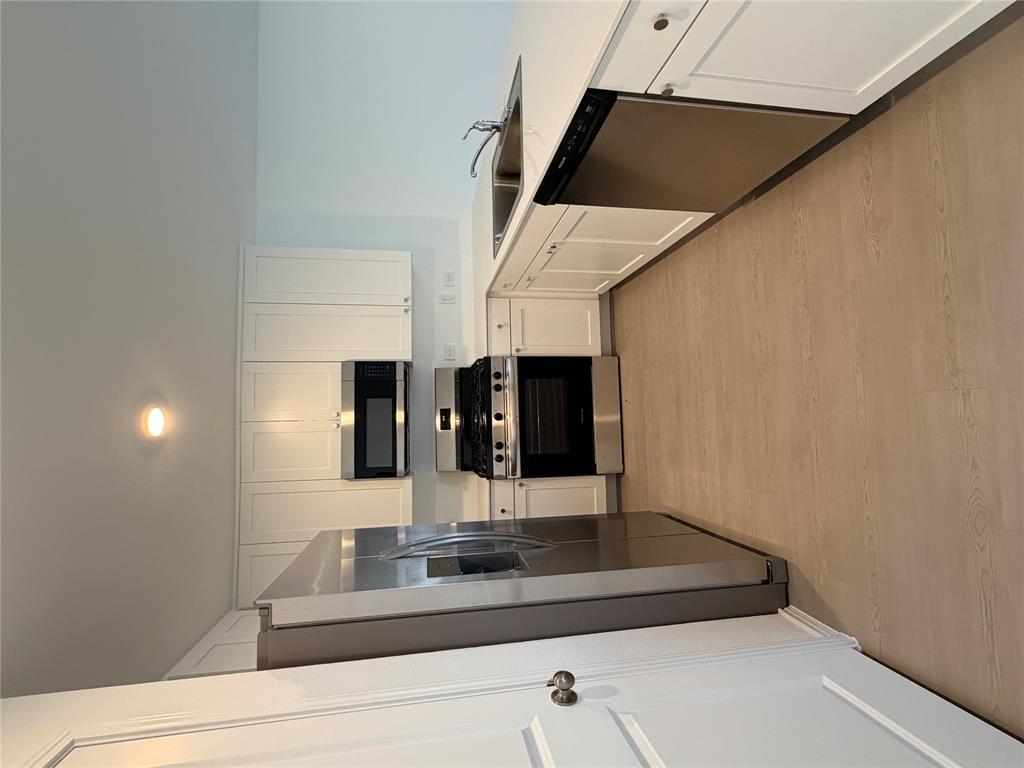 208 Skyfire St Property Photo 4