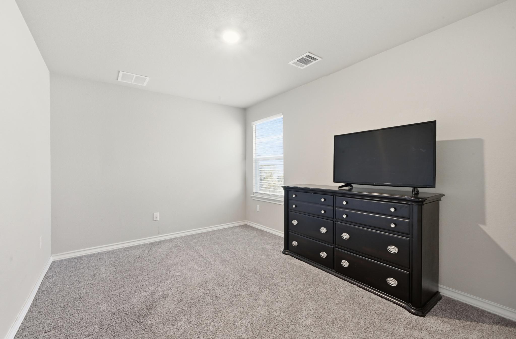488 Pepperbark Loop Property Photo 24