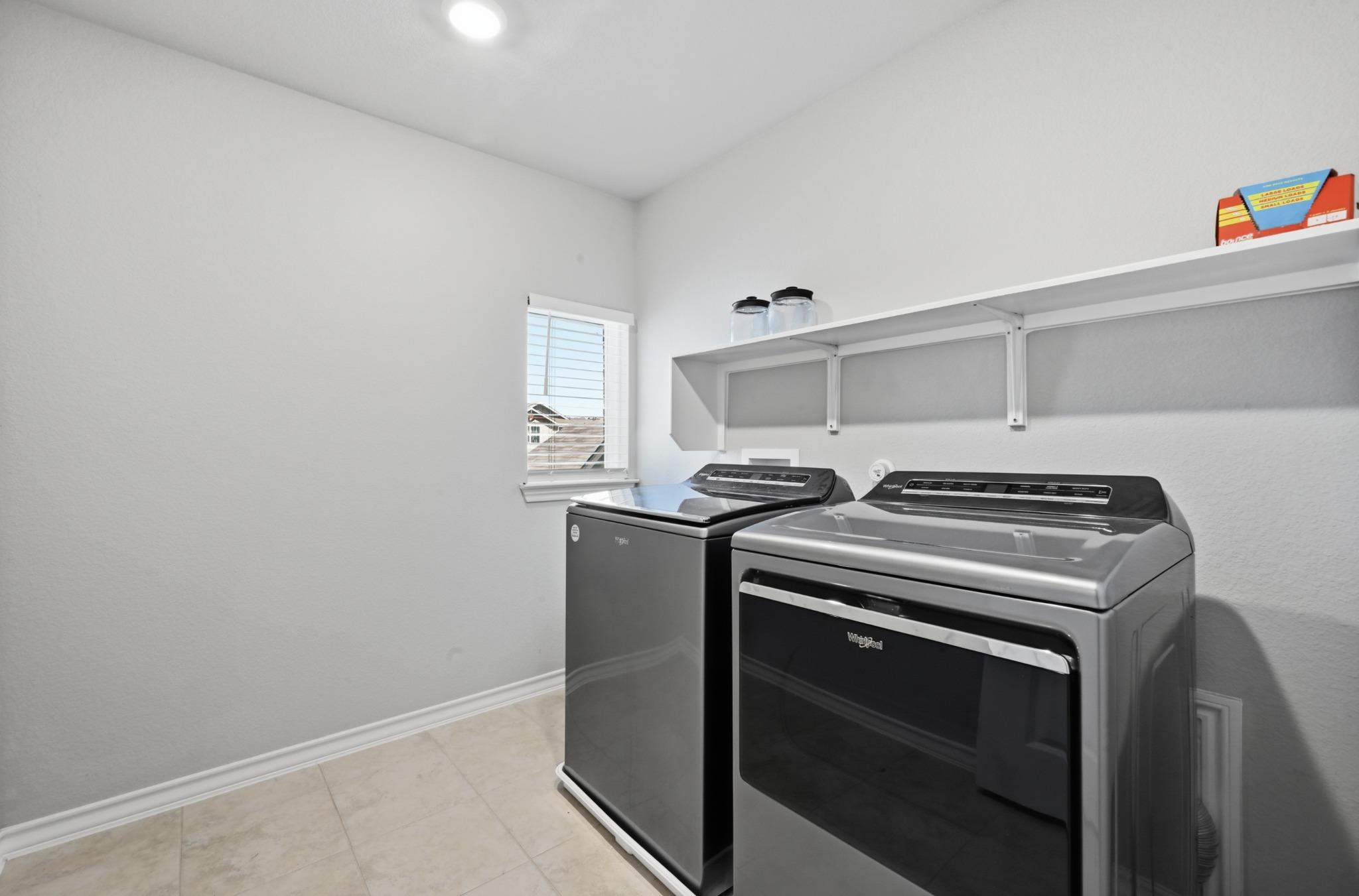 488 Pepperbark Loop Property Photo 26
