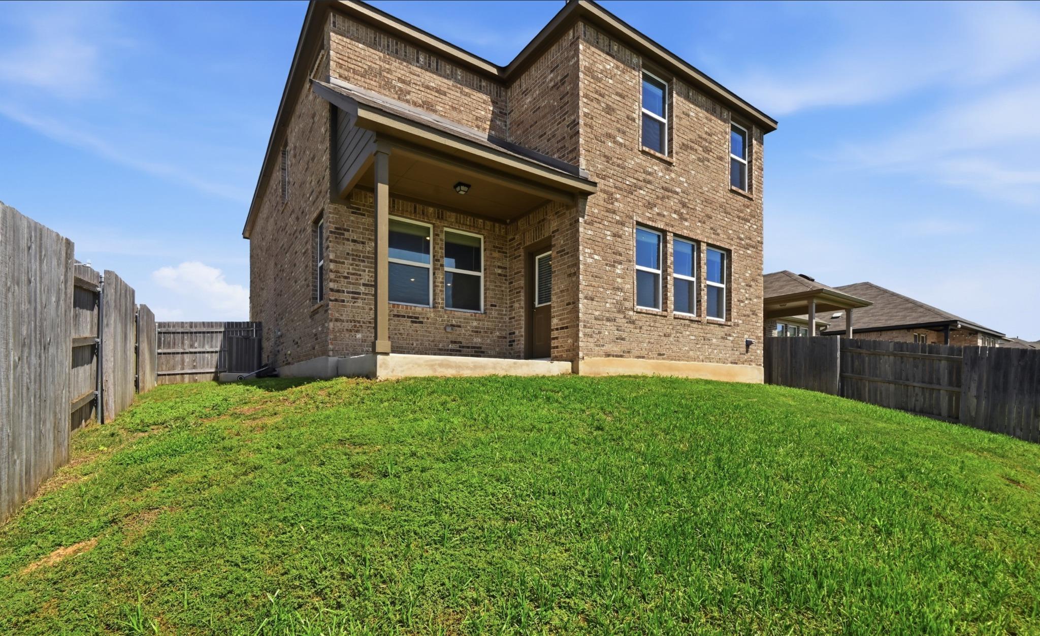 488 Pepperbark Loop Property Photo 31