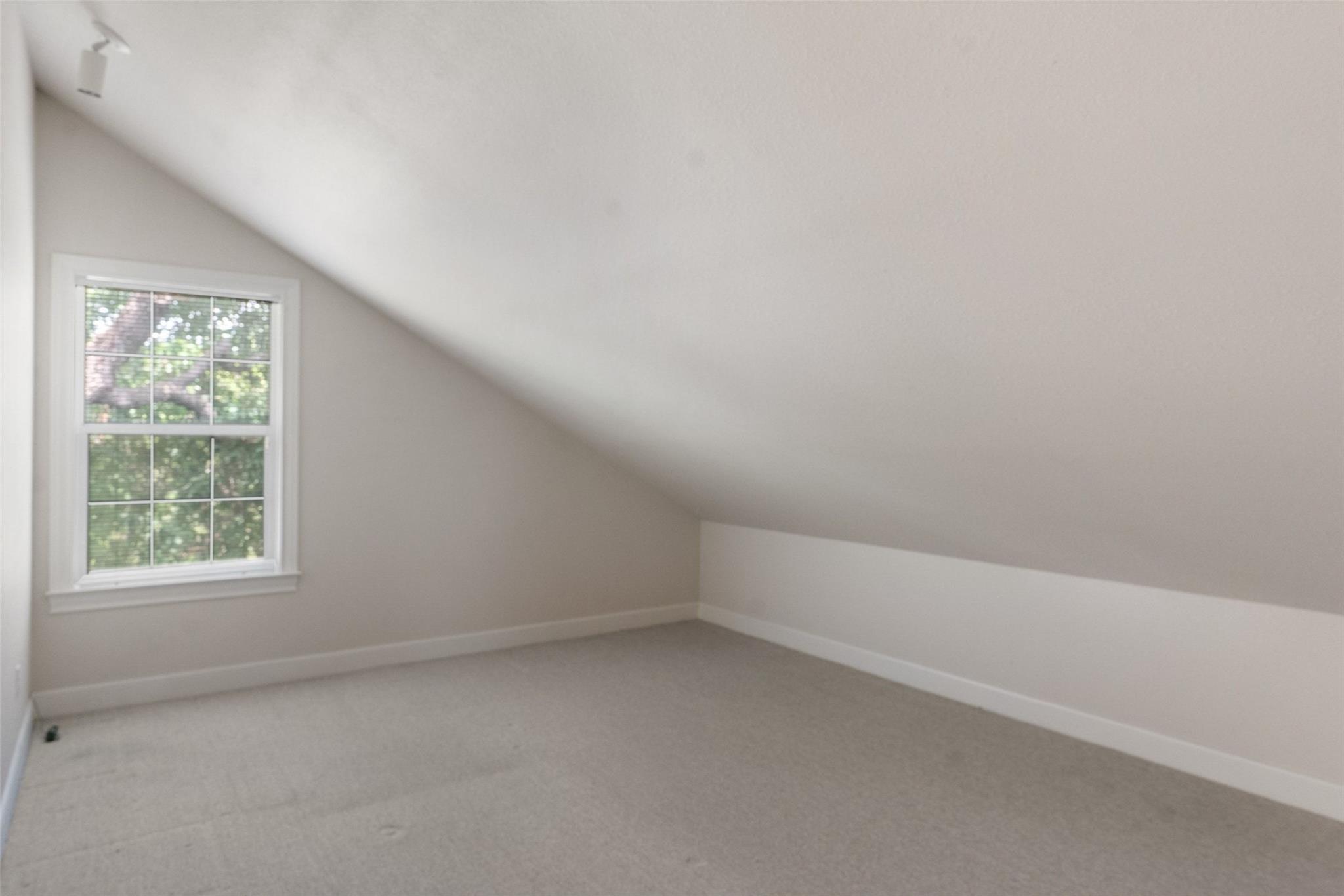 1731 Riada Dr Property Photo 25