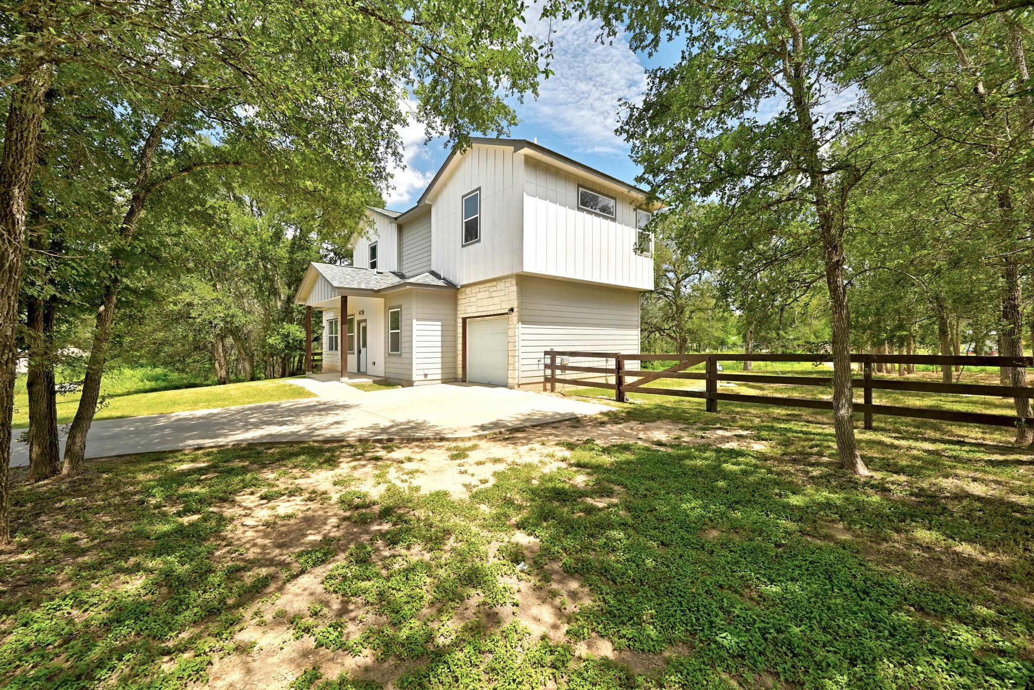 354 Lamaloa Ln Property Photo 3