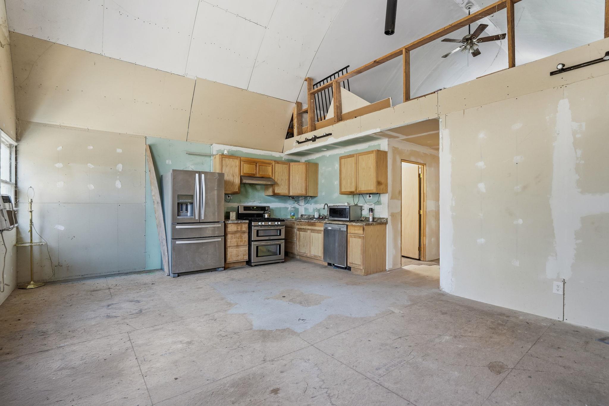 201 Deer Springs Loop Property Photo 6