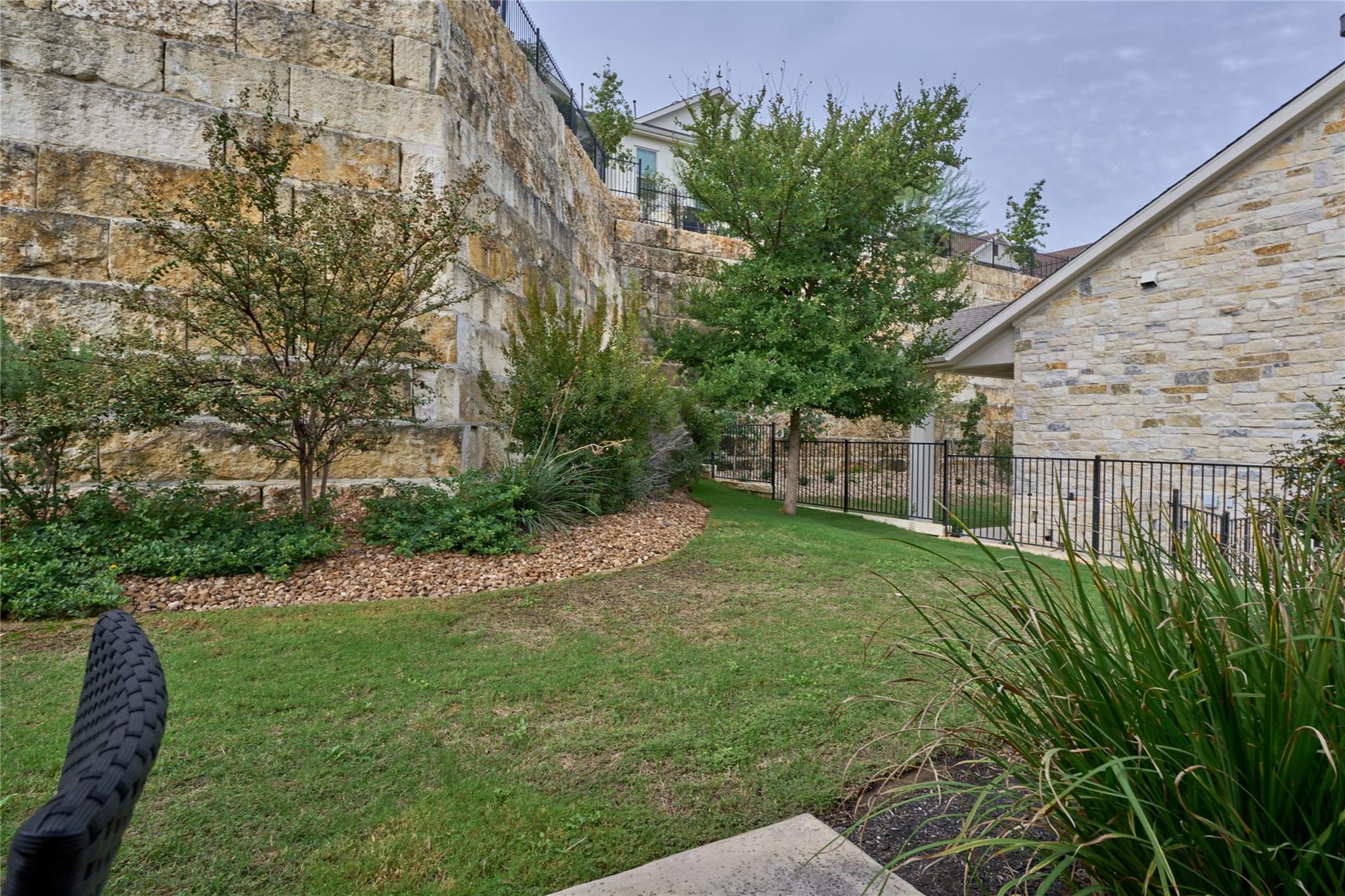 105 Beneteau Dr Property Photo 19