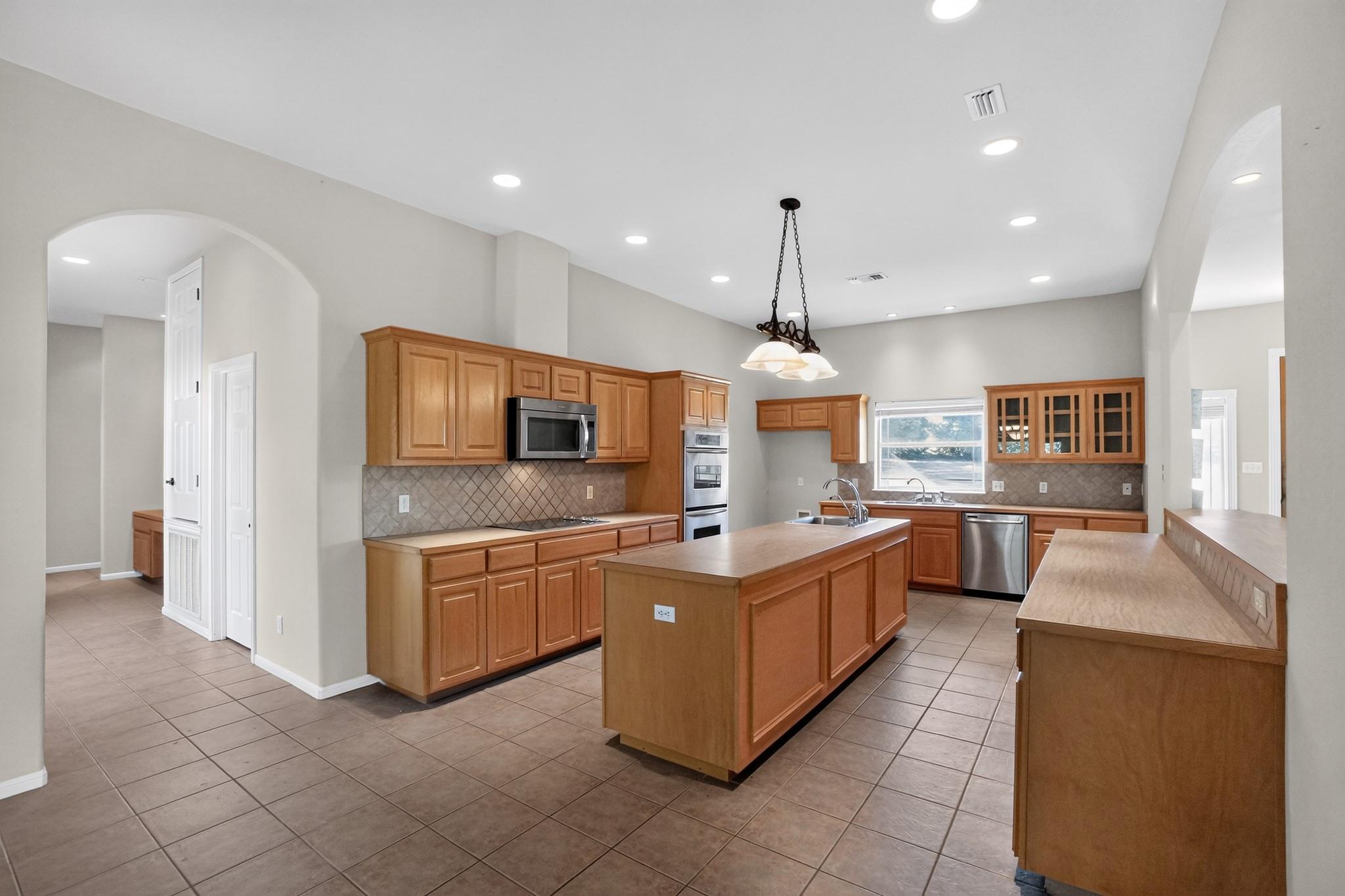 986 High Grove Rd Property Photo 18