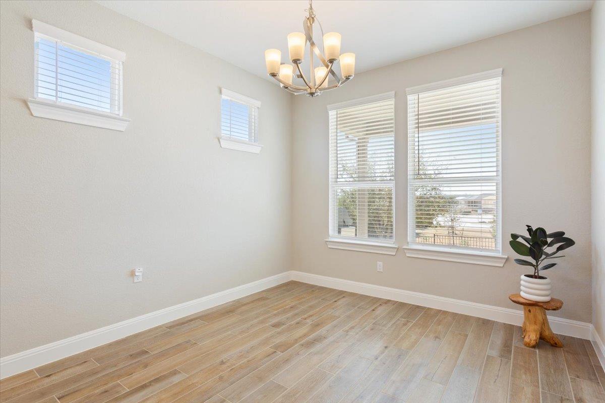 213 Bellows St Property Photo 10