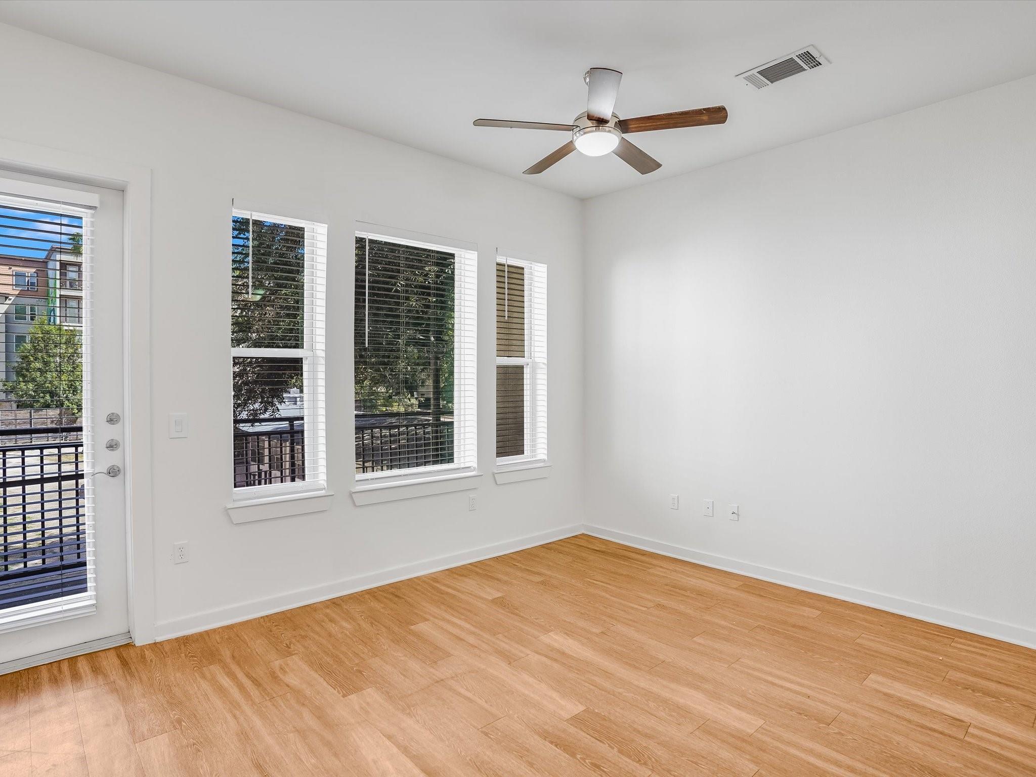 1900 Barton Springs Rd 2009 Property Photo 6