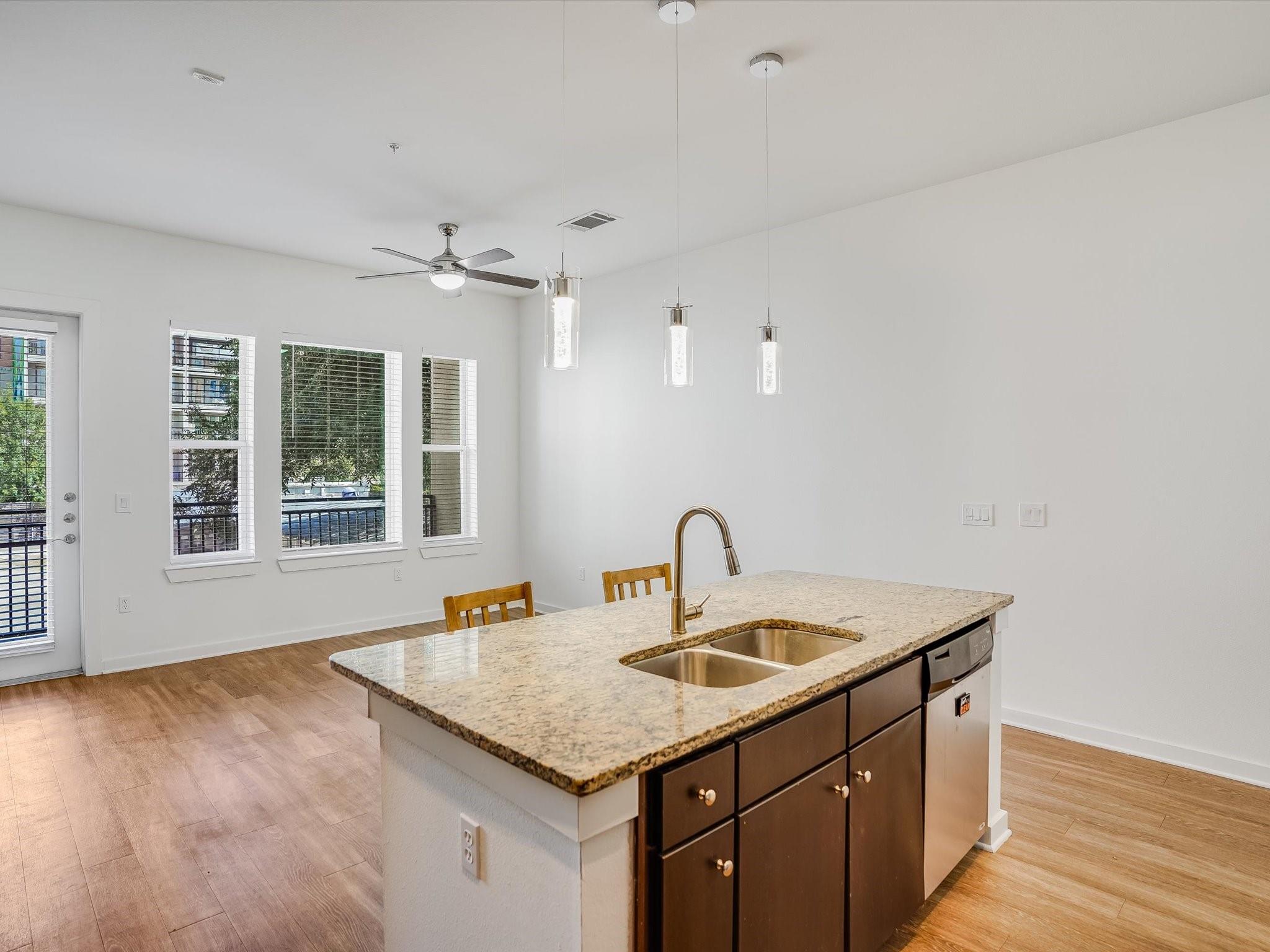 1900 Barton Springs Rd 2009 Property Photo 13
