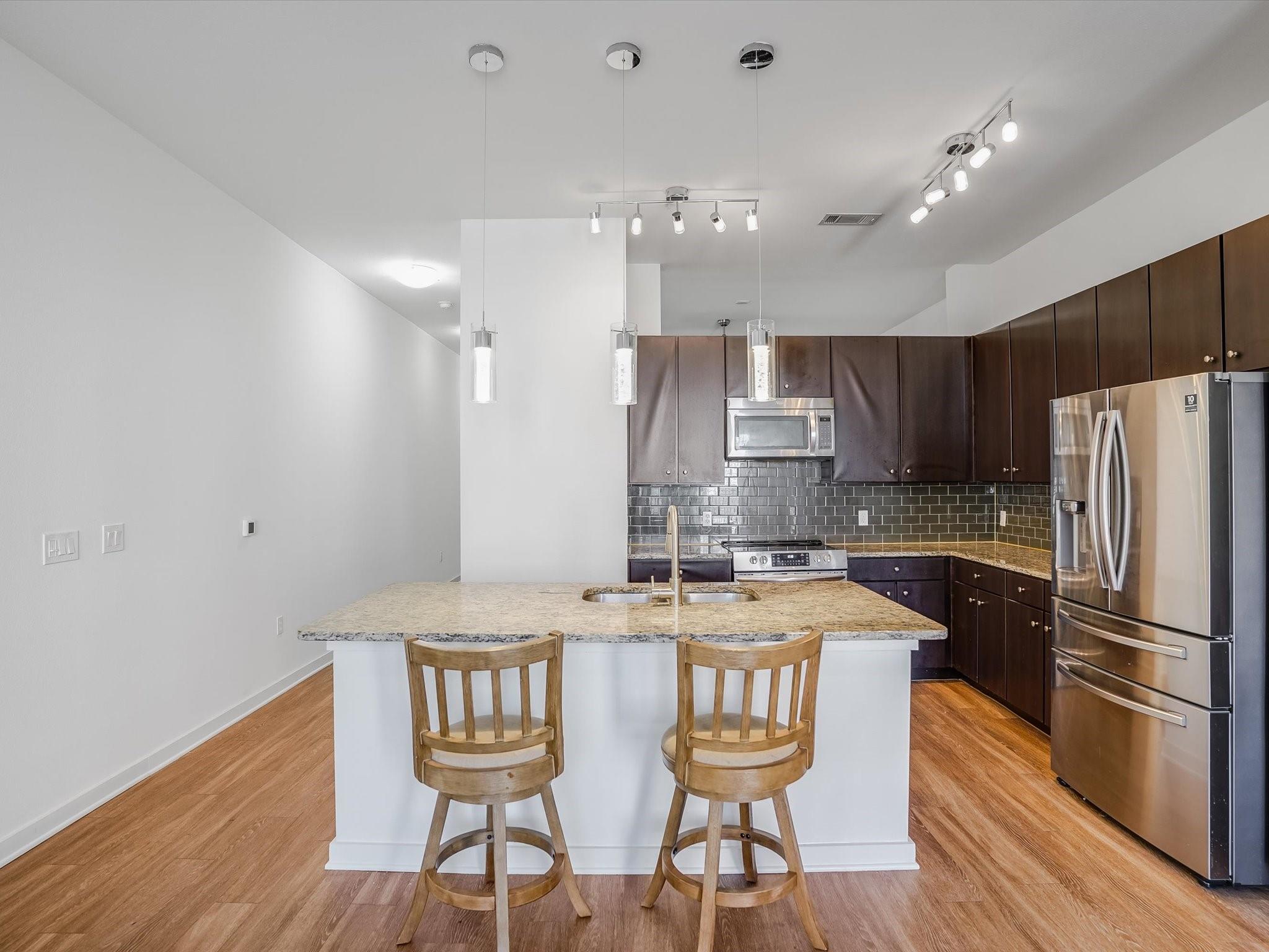 1900 Barton Springs Rd 2009 Property Photo 15