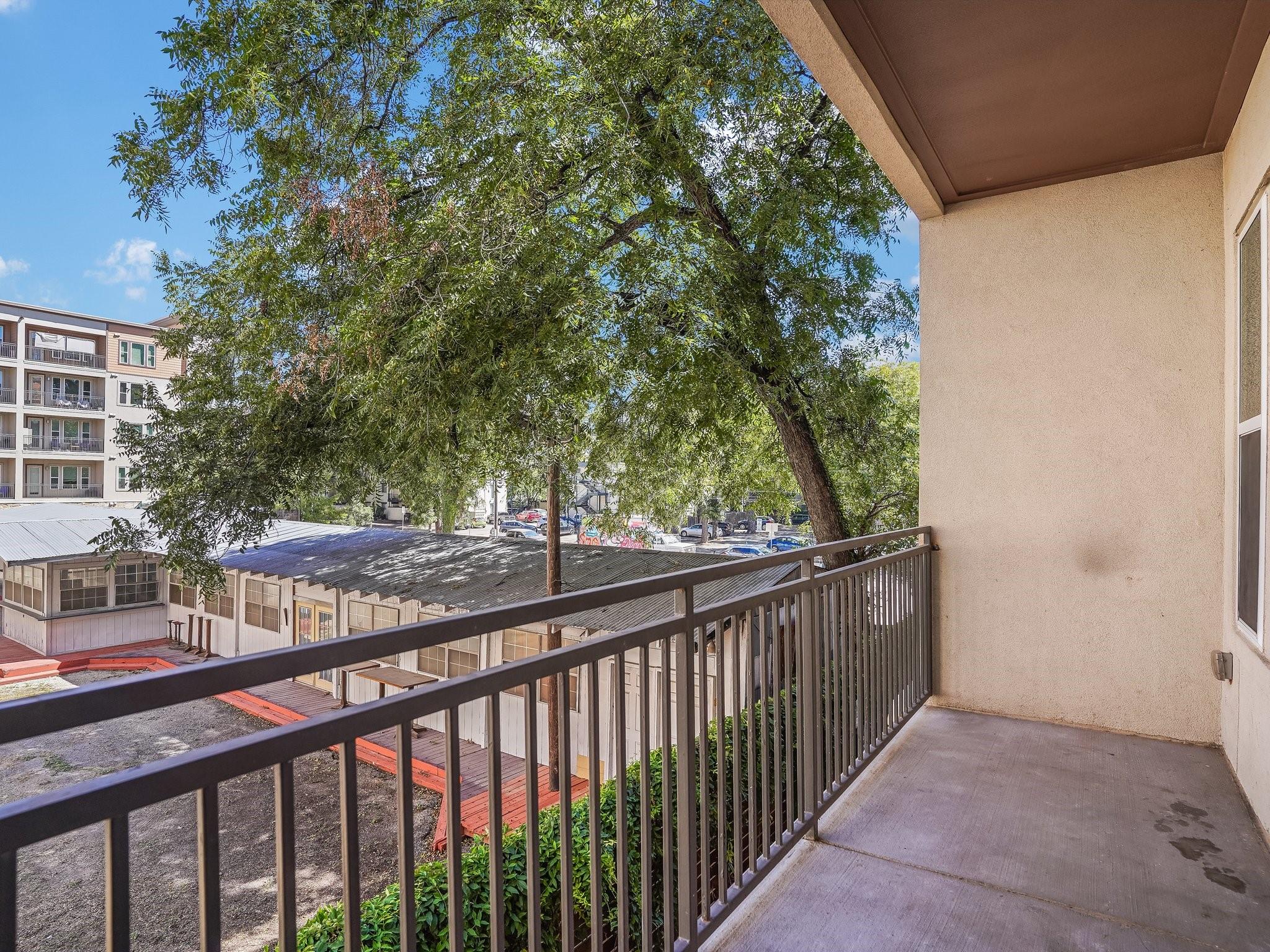 1900 Barton Springs Rd 2009 Property Photo 27
