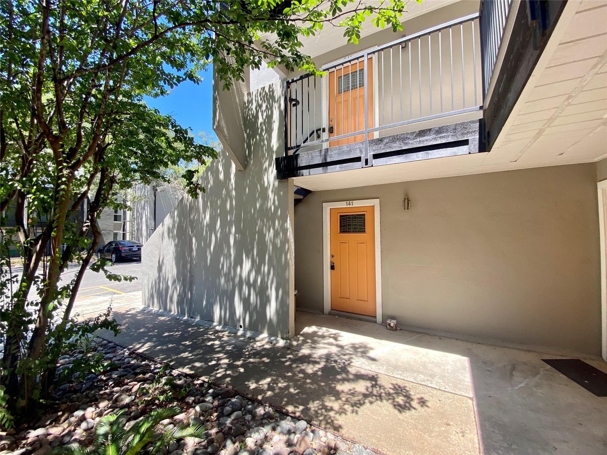 935 La Posada Dr #141 Property Photo 1
