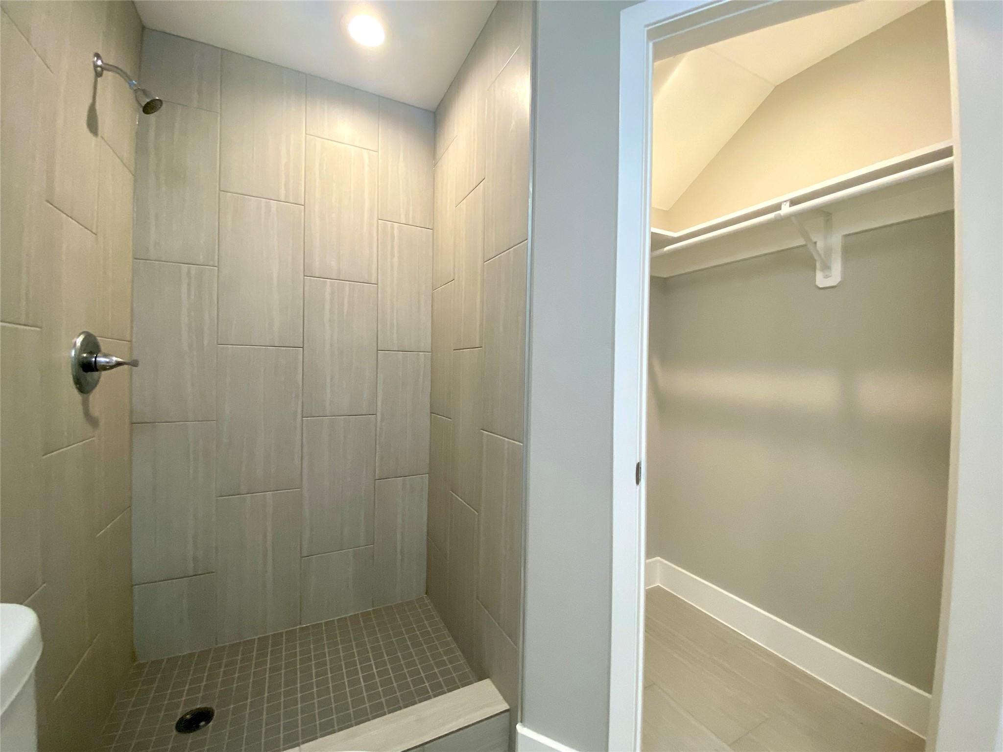 935 La Posada Dr #141 Property Photo 10