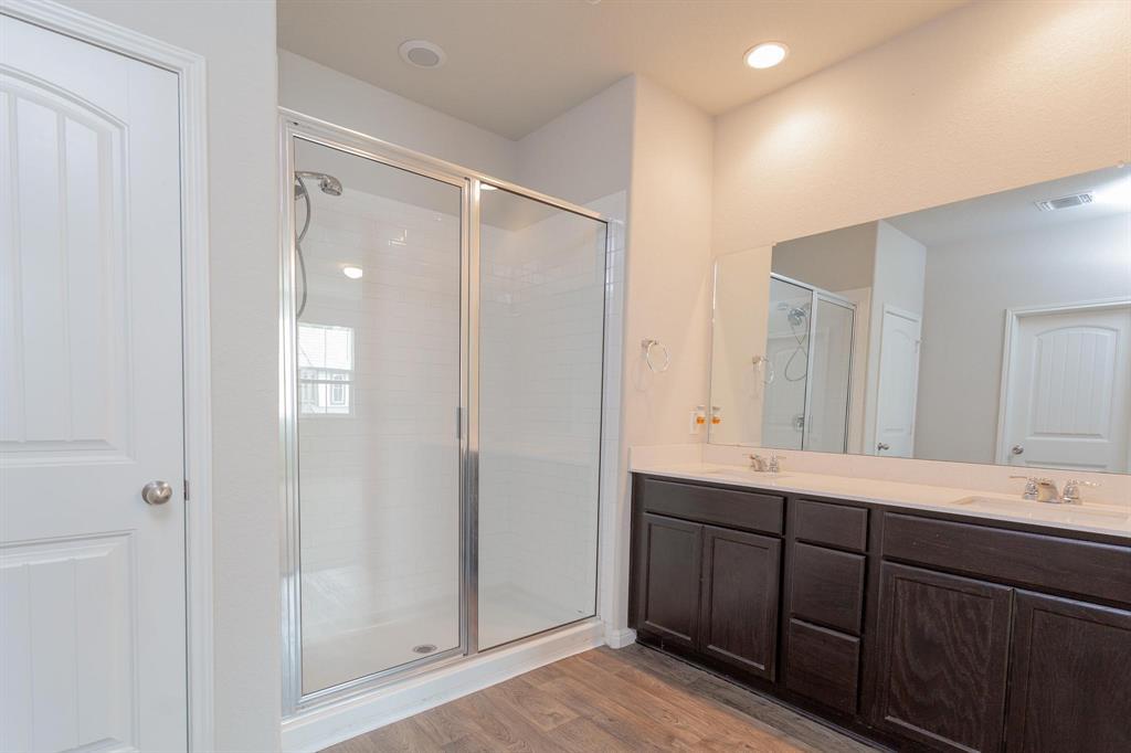 14614 Frankel Loop Property Photo 8