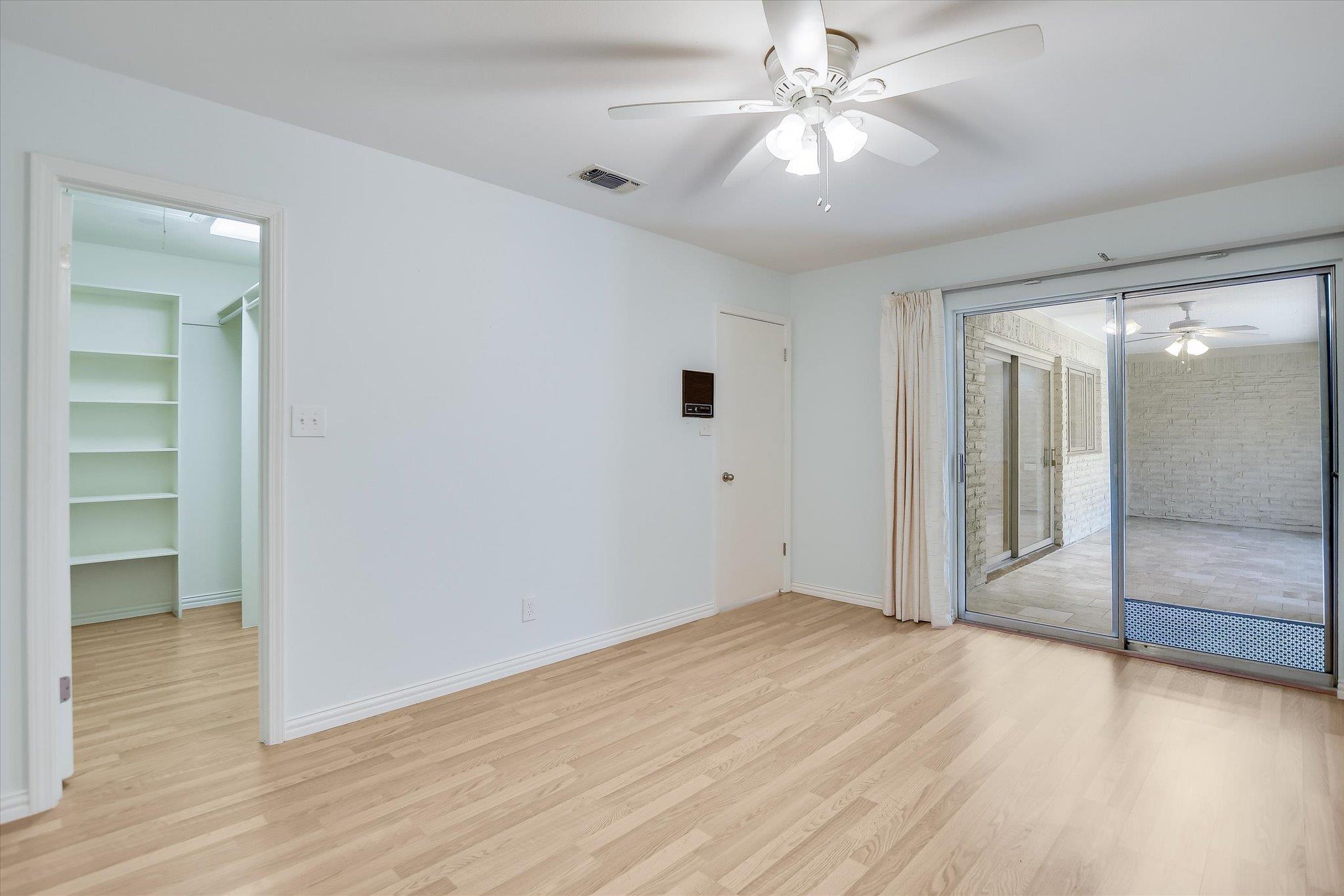 8113 East Ct Property Photo 14