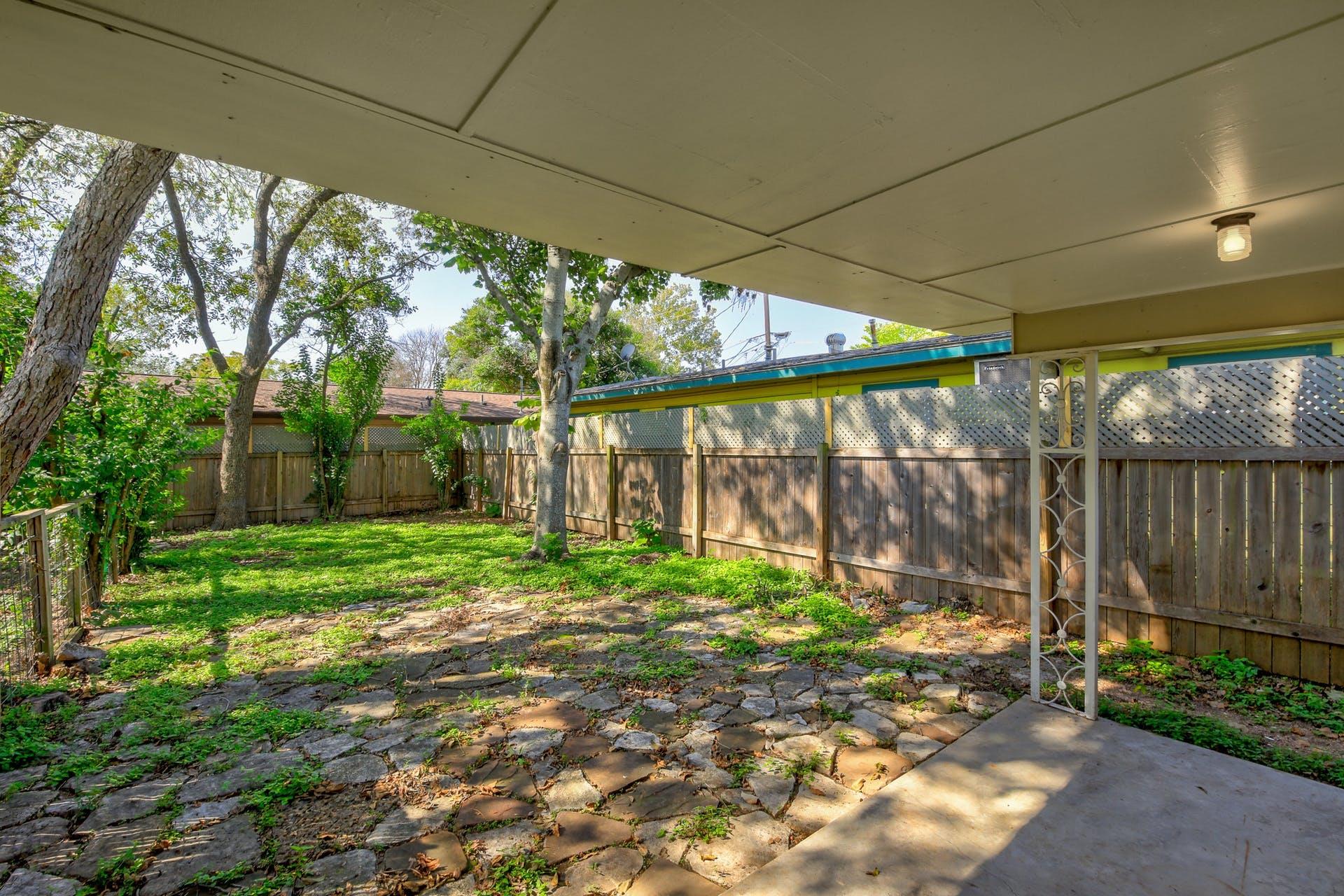 1915 Cullen Ave Property Photo 35