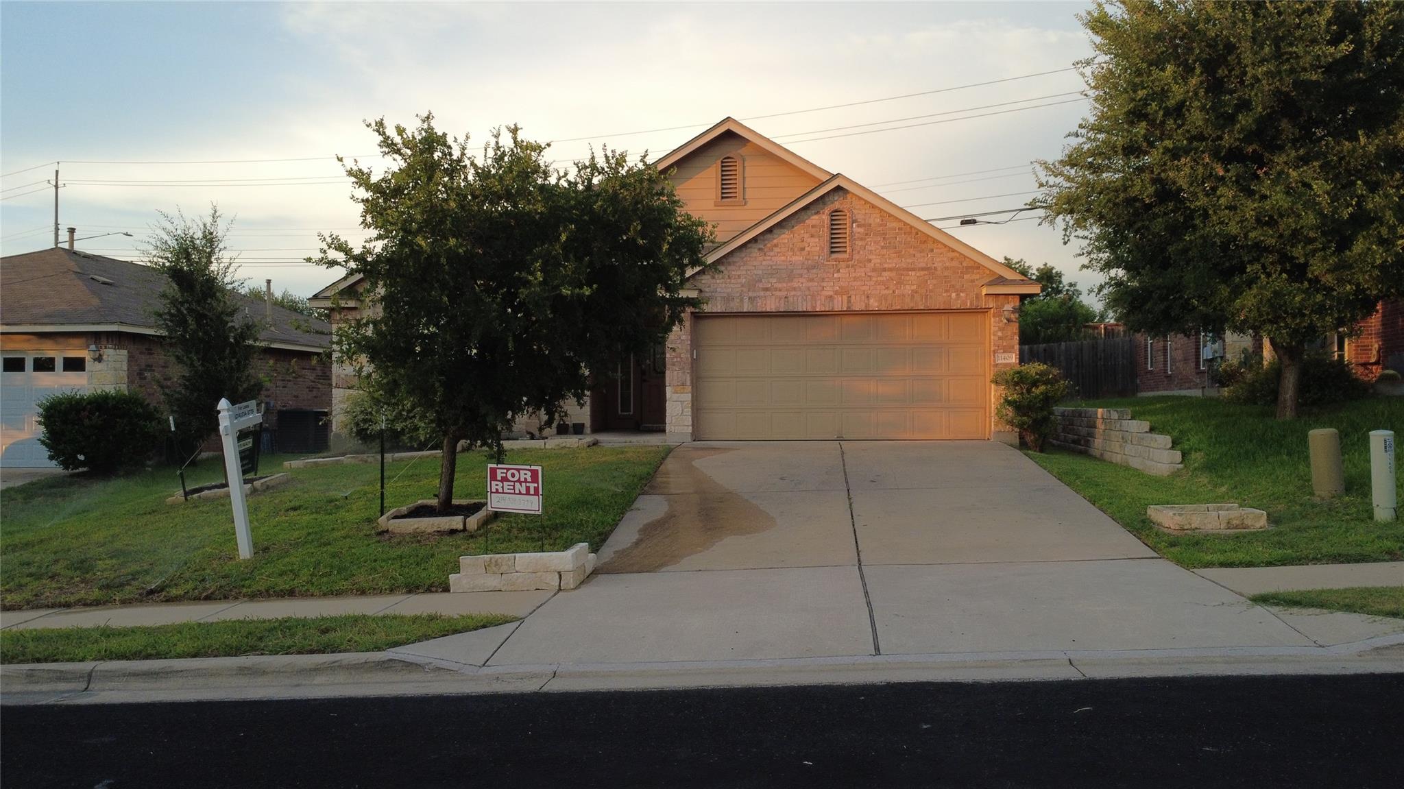 11409 Satchel Dr Property Photo 6