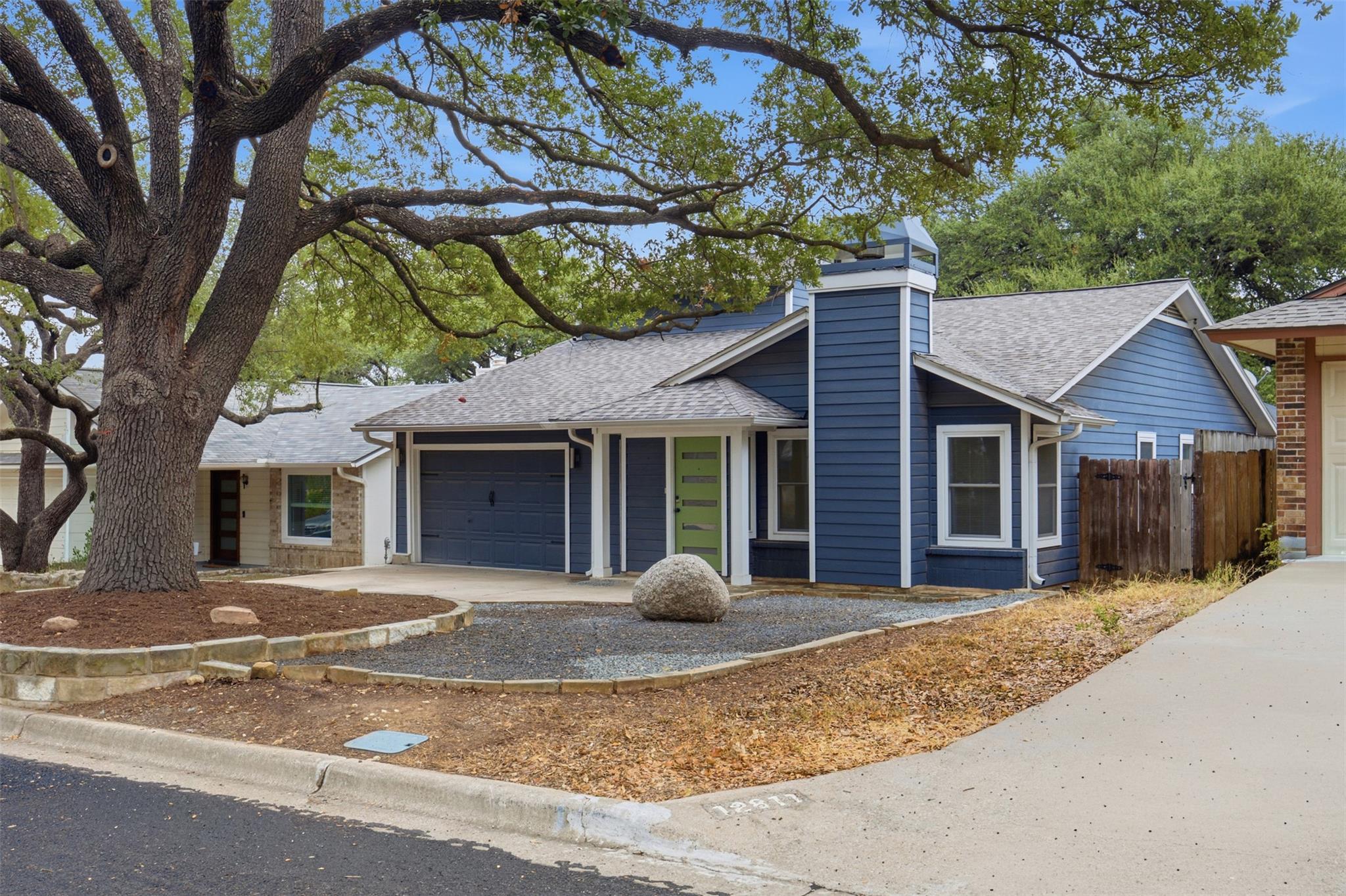 12813 Carrera Dr Property Photo 5