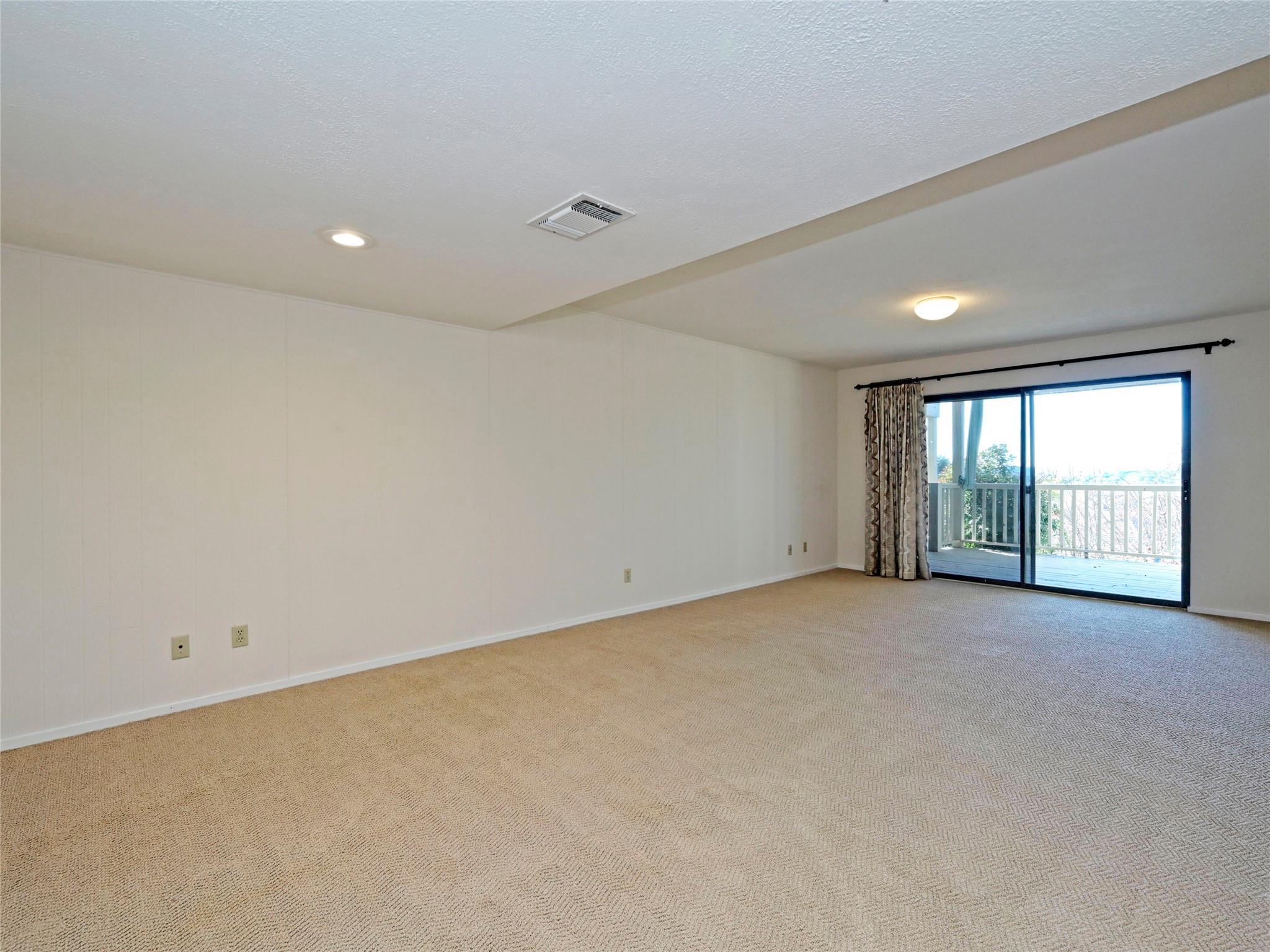 519 Rock Bluff Dr Property Photo 14