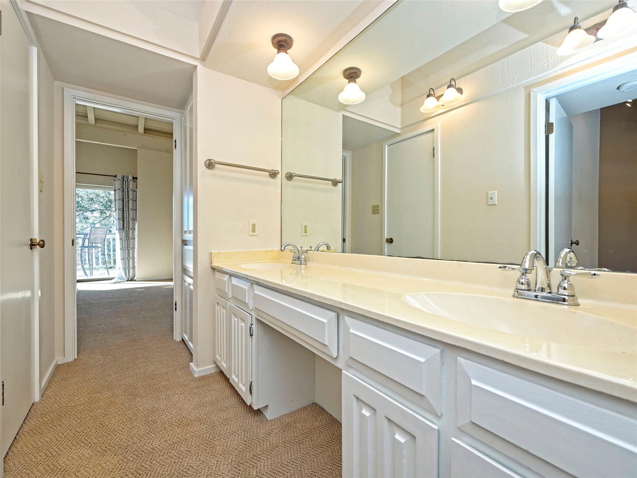 519 Rock Bluff Dr Property Photo 20