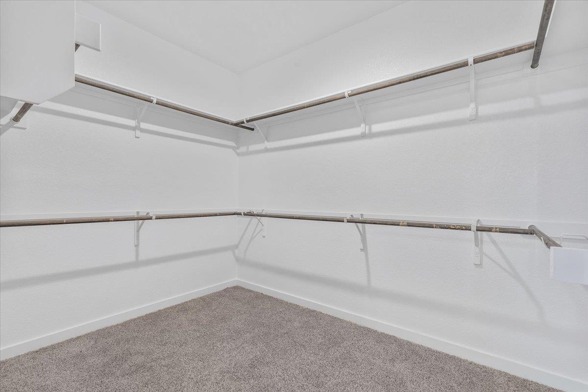 432 Deerpath St Property Photo 20