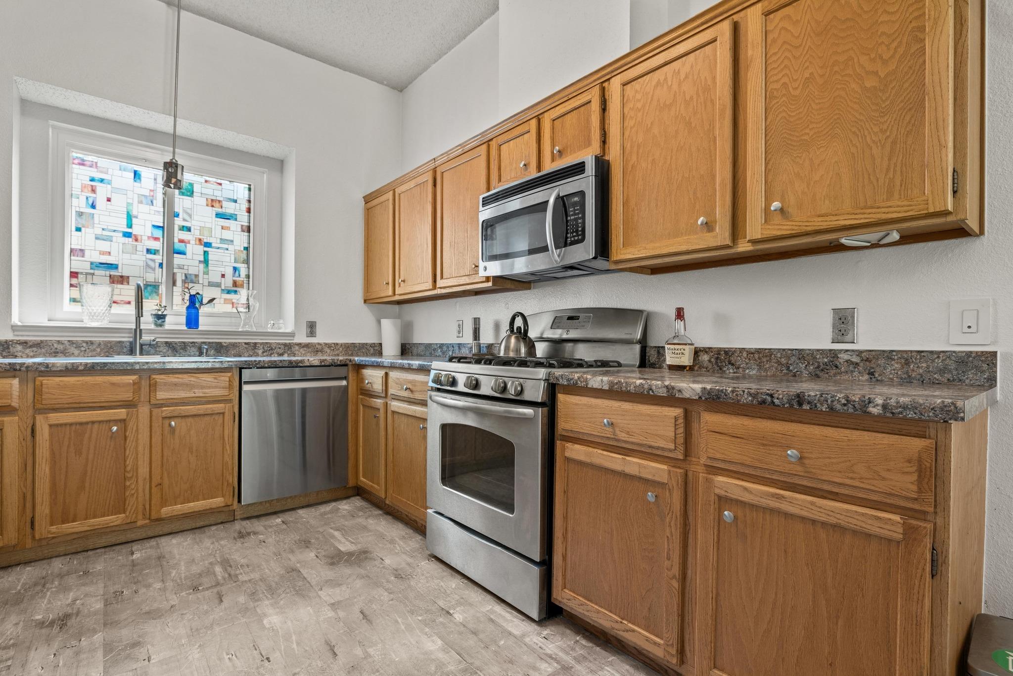 8208 Foxhound Trl Property Photo 9