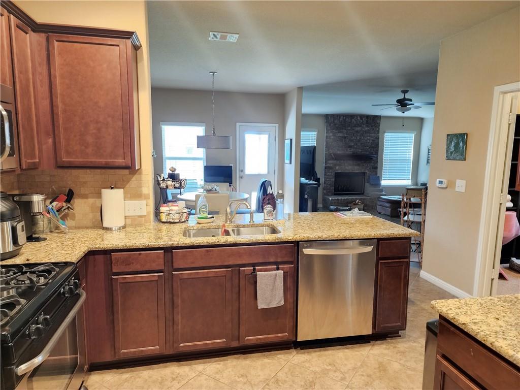 109 Bastian Ln Property Photo 7