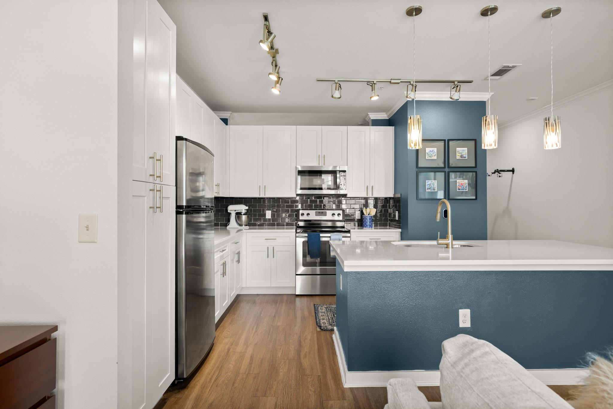 1900 Barton Springs Rd 3038 Property Photo 14