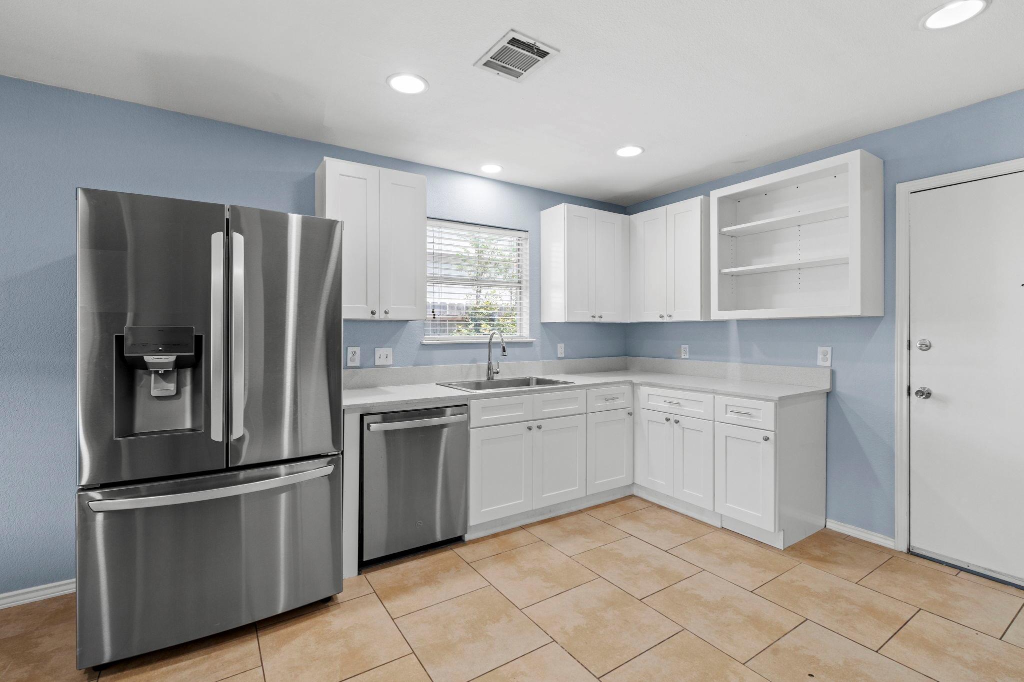 4015 Iriona Bnd Property Photo 15