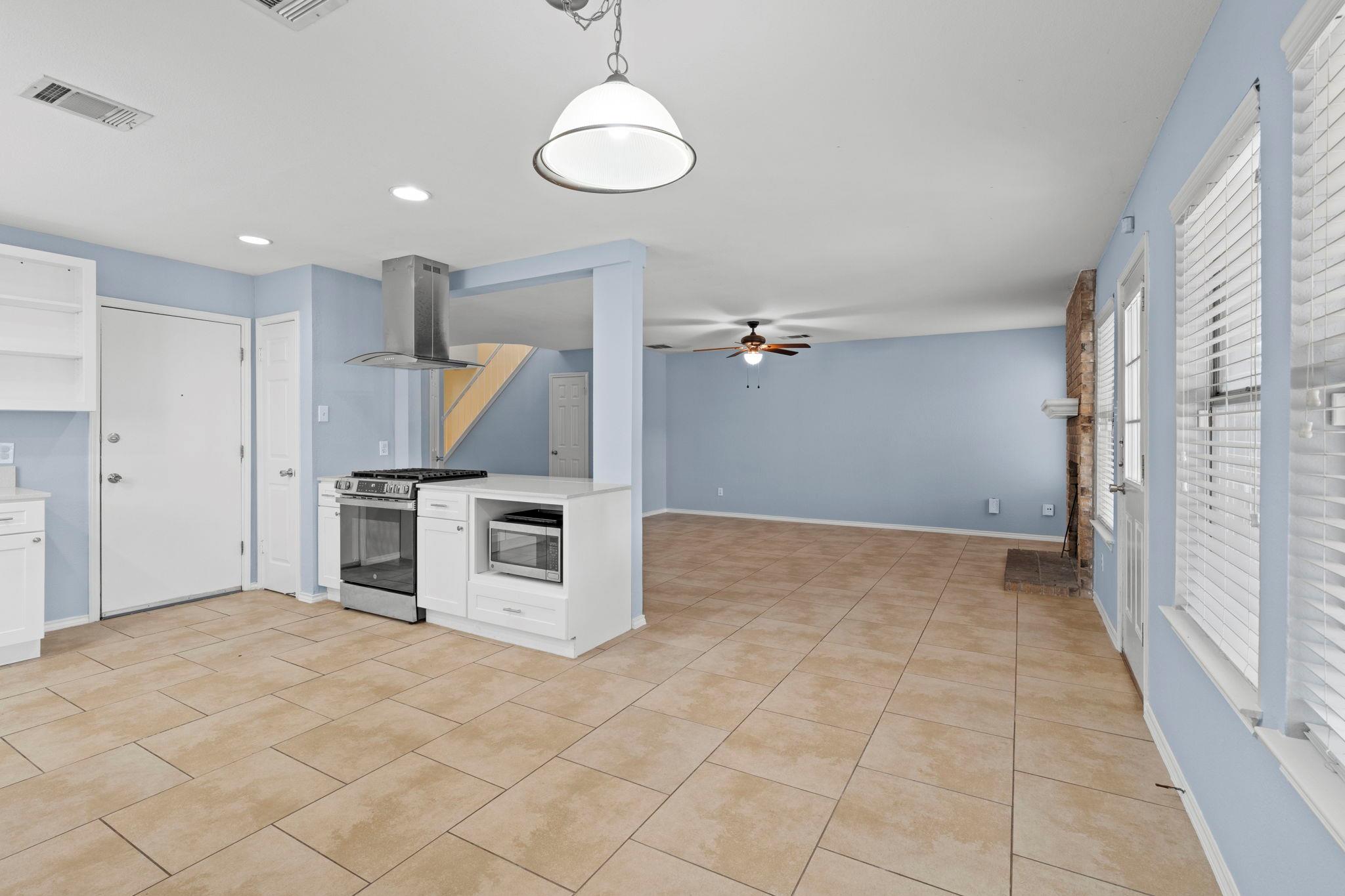 4015 Iriona Bnd Property Photo 18