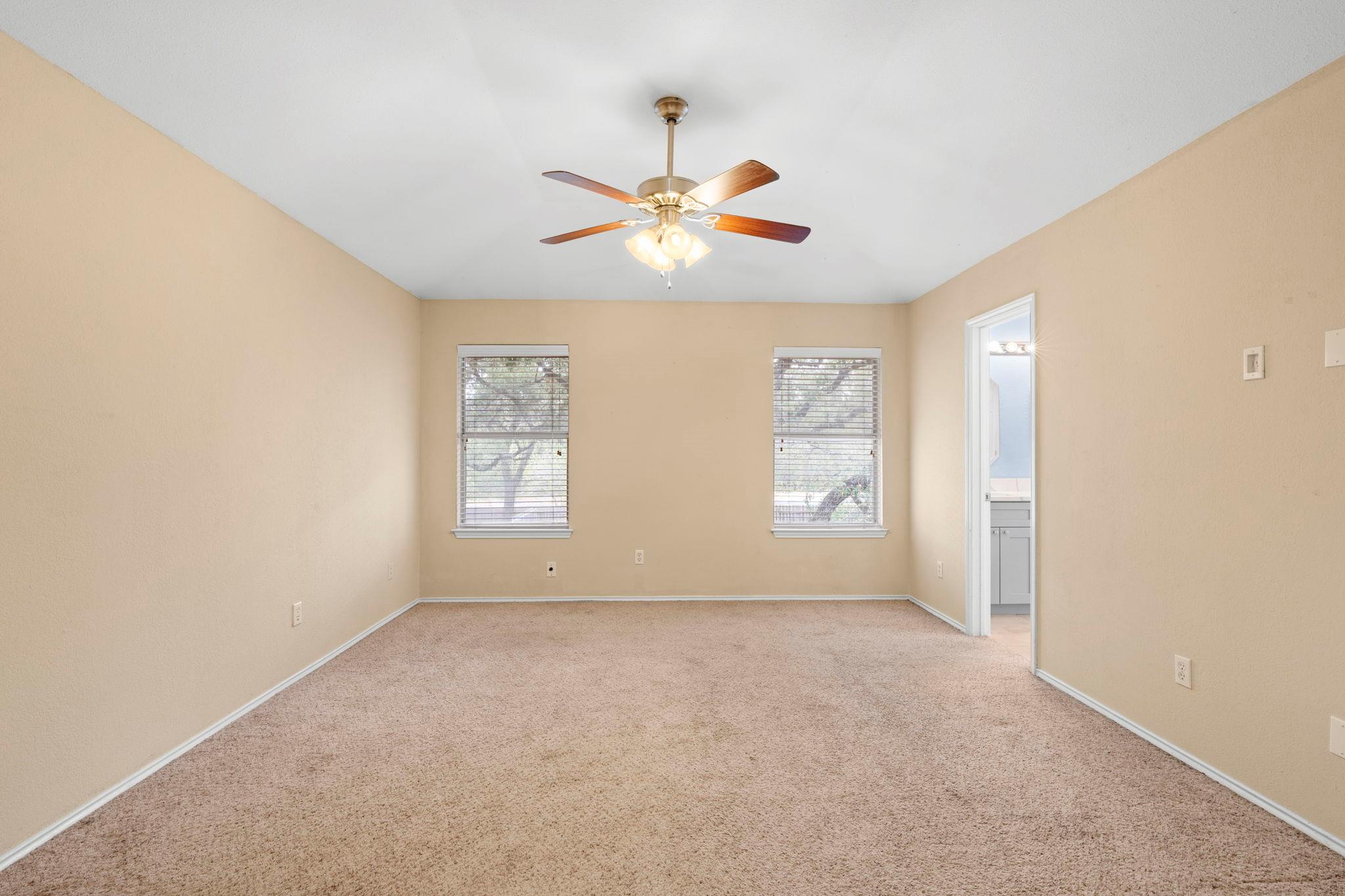 4015 Iriona Bnd Property Photo 19