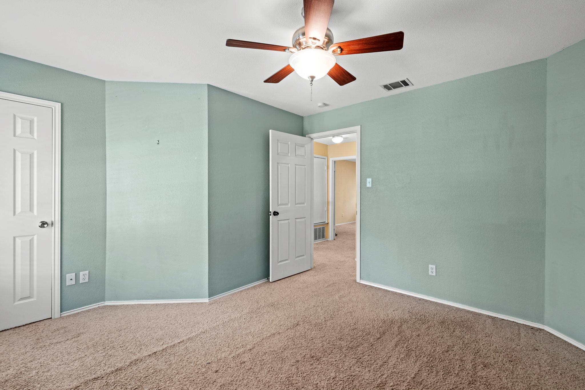 4015 Iriona Bnd Property Photo 26
