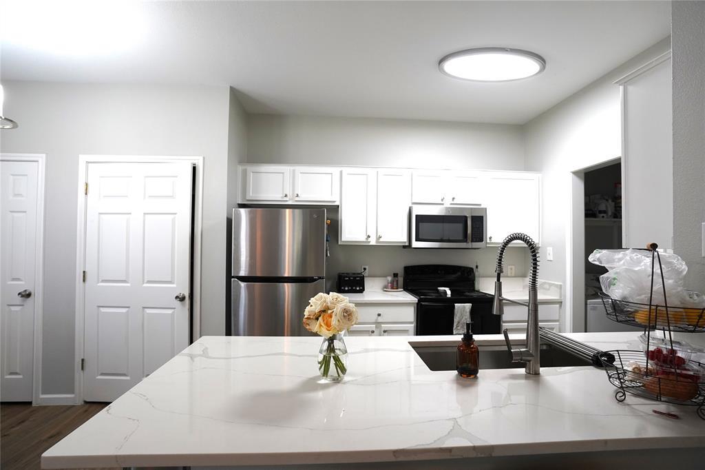 1700 Constantino Cir #a Property Photo 4