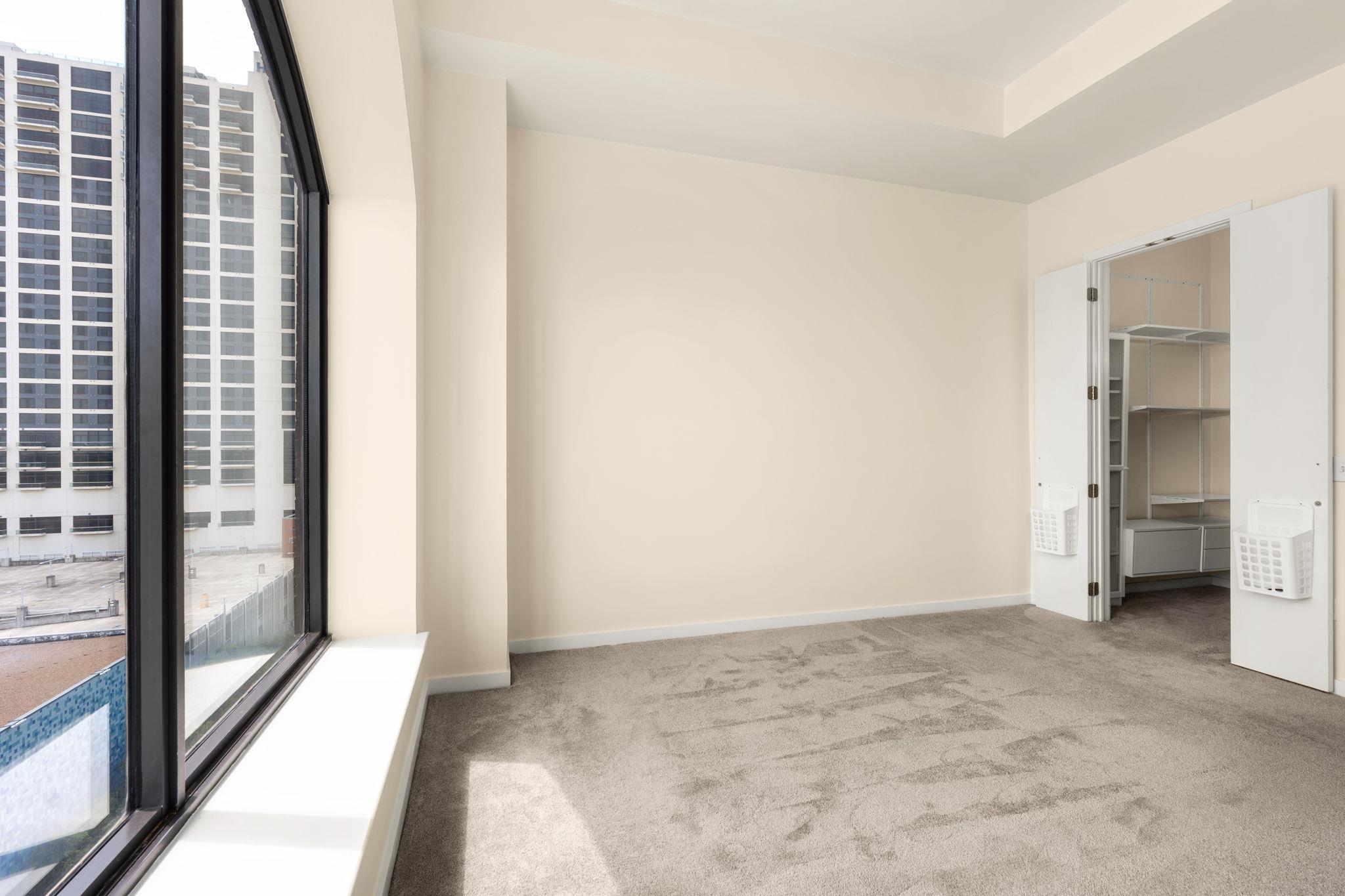 507 Sabine St #806 Property Photo 15