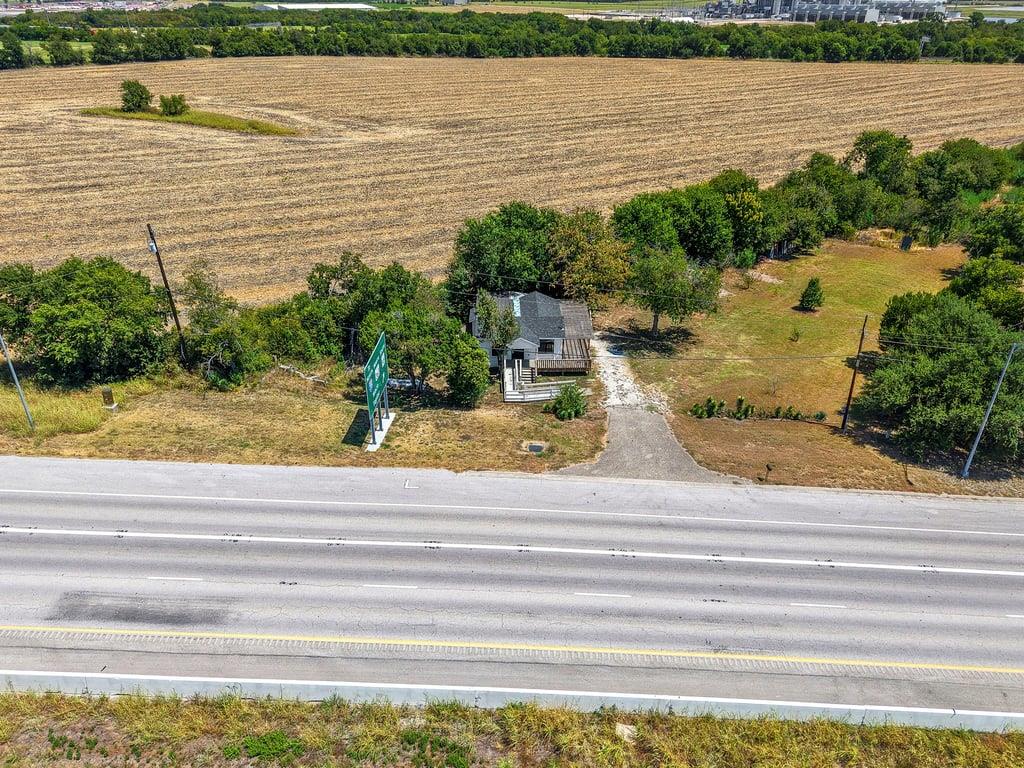 2500 E Highway 36 None Property Photo 1