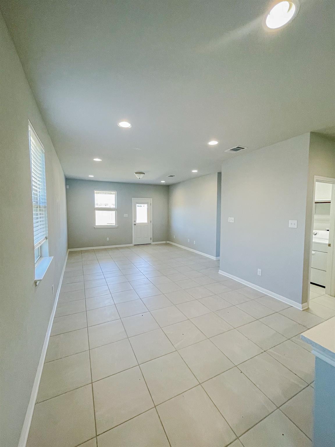 465 Unforgiven Ln Property Photo 6