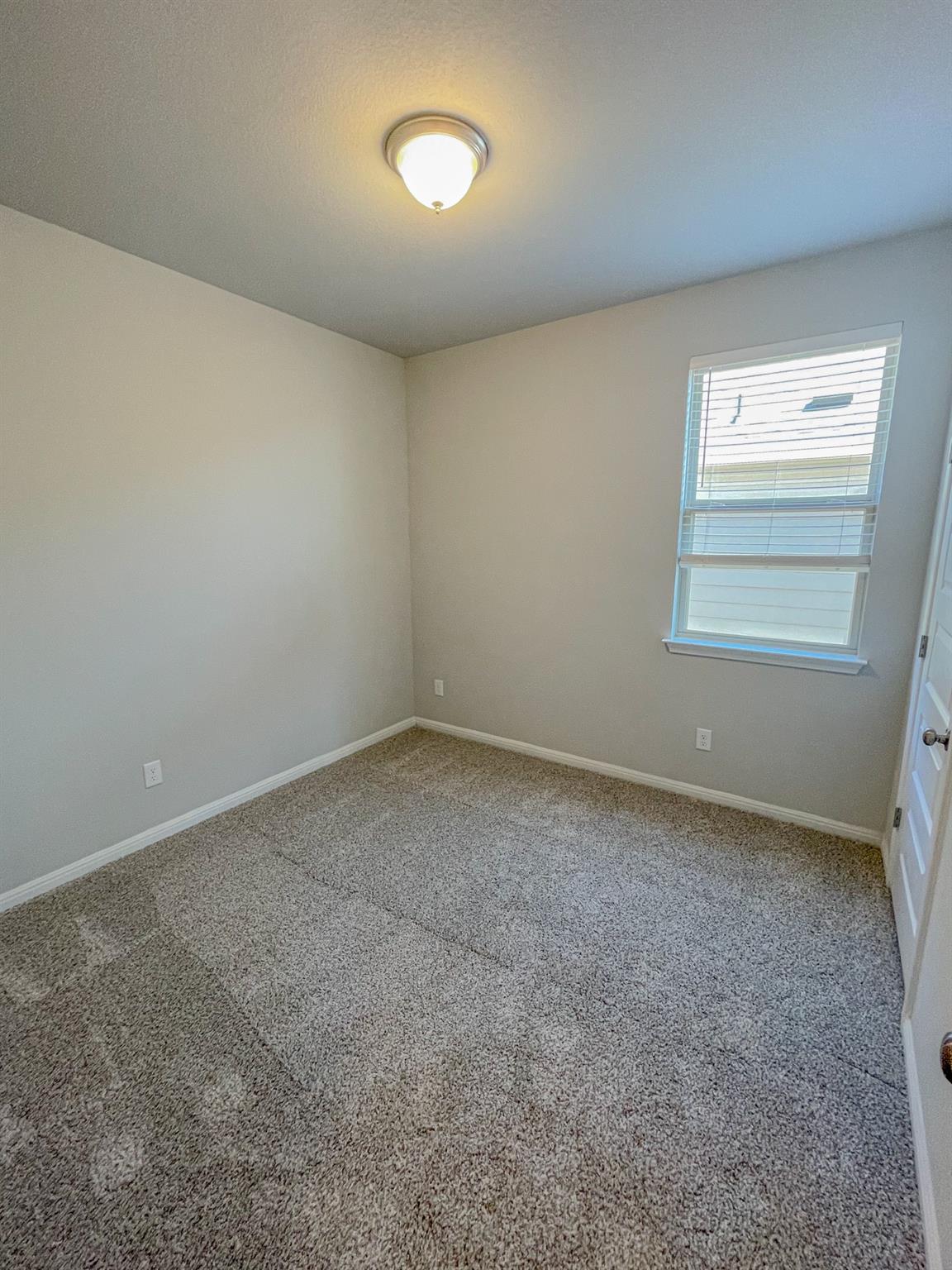 465 Unforgiven Ln Property Photo 17