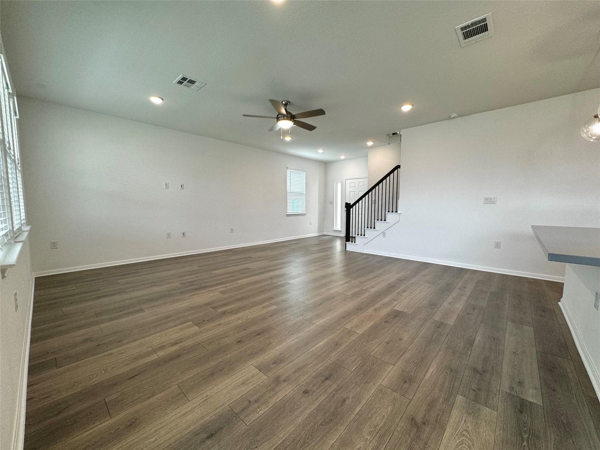 1602 Iberville Dr Property Photo 5