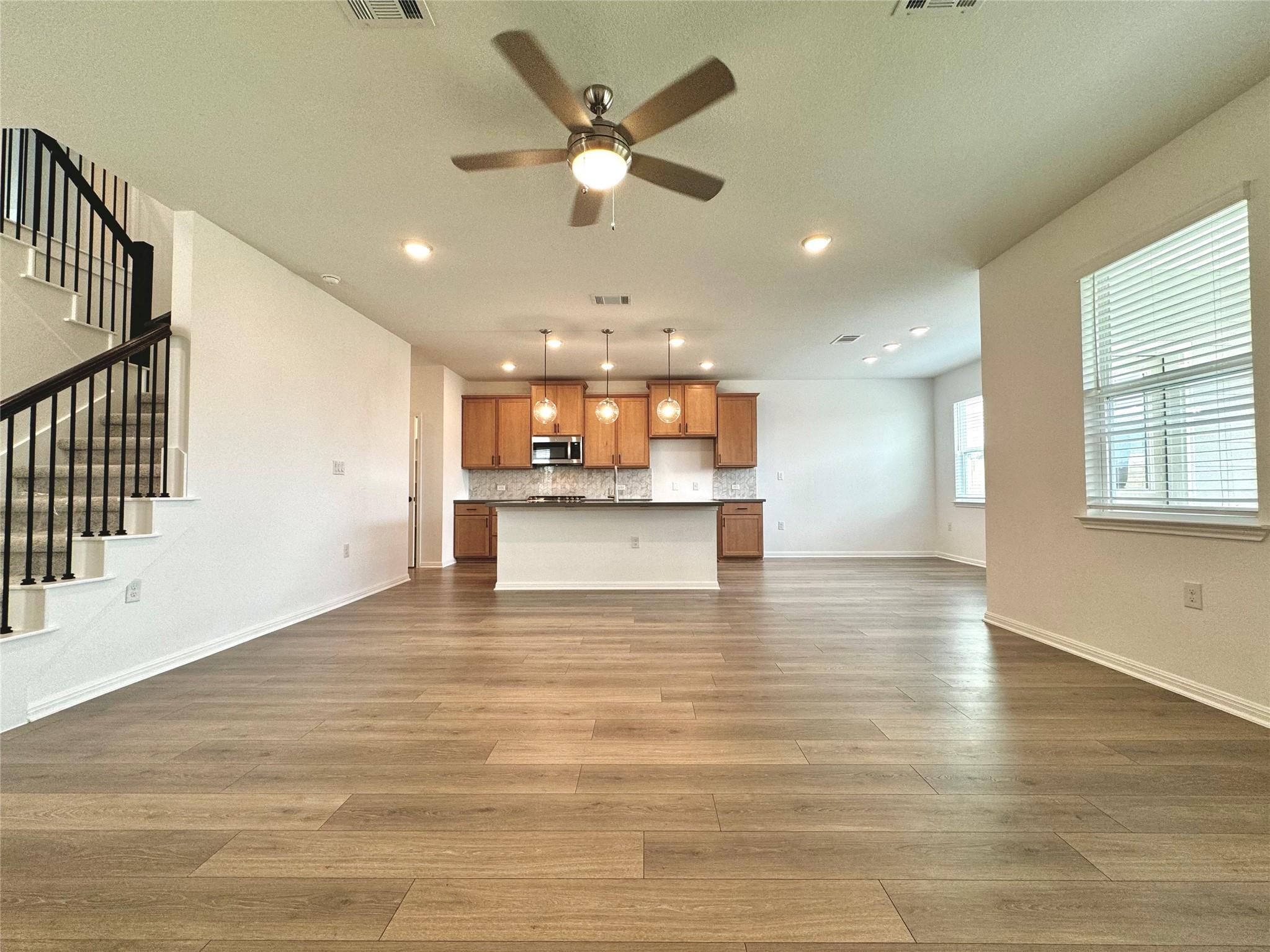 1602 Iberville Dr Property Photo 6