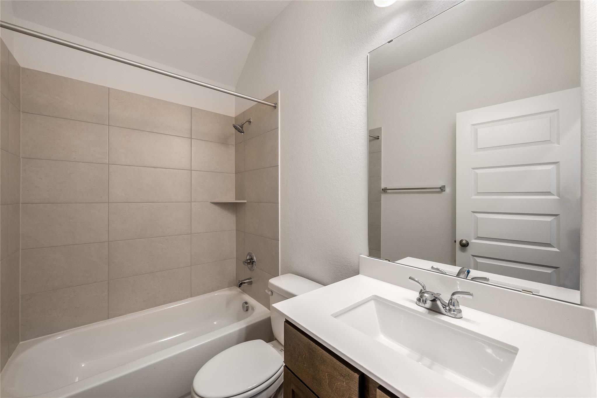 186 Blackborrow Dr Property Photo 10