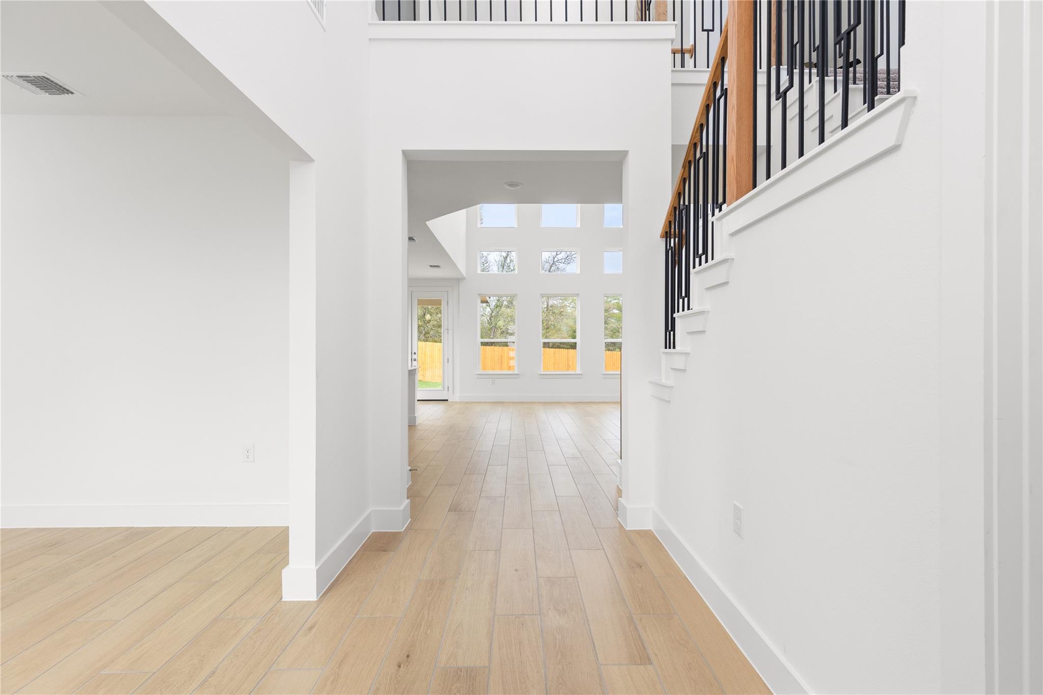 105 Little Tenina Trl Property Photo 7