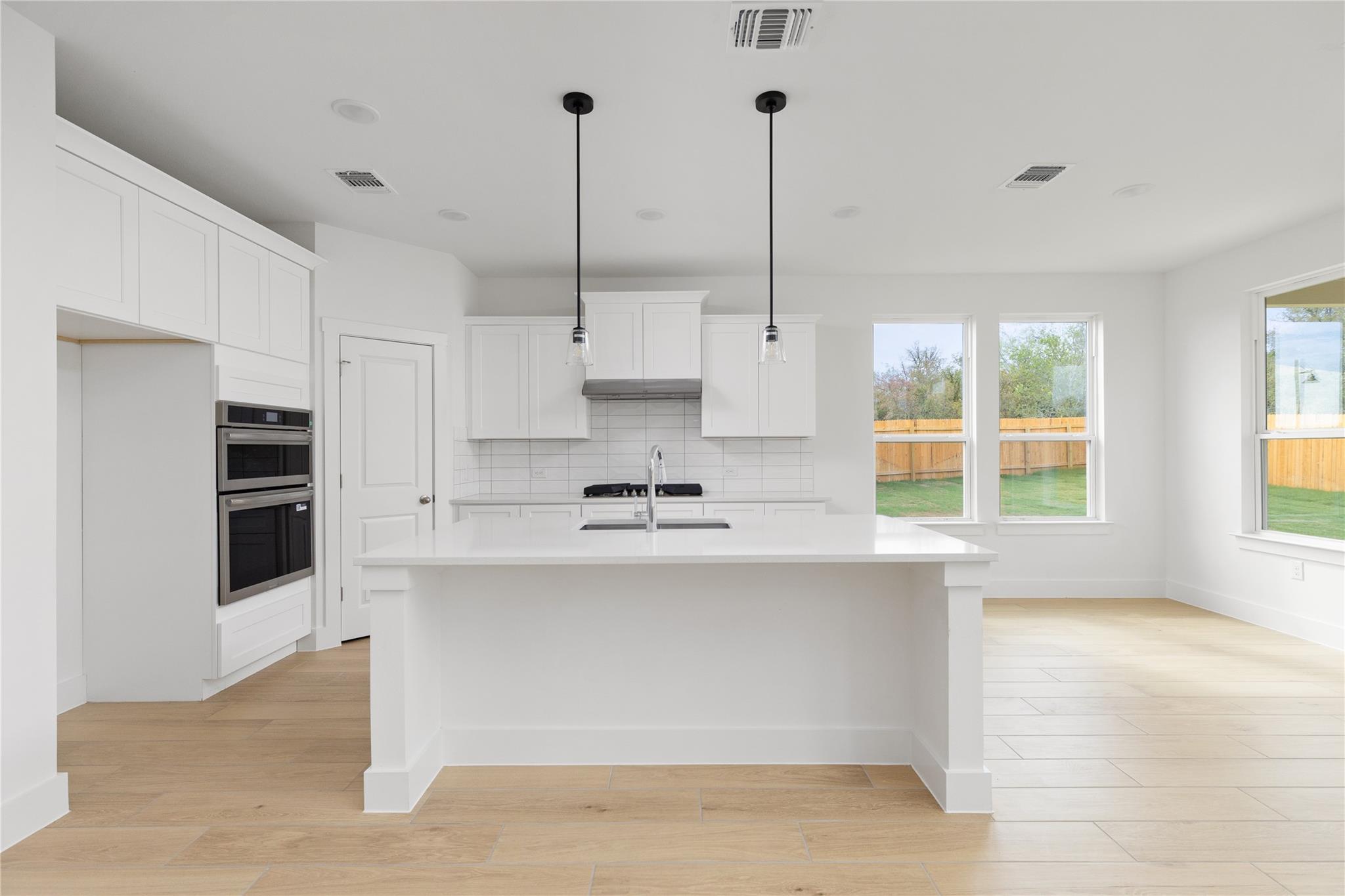105 Little Tenina Trl Property Photo 18