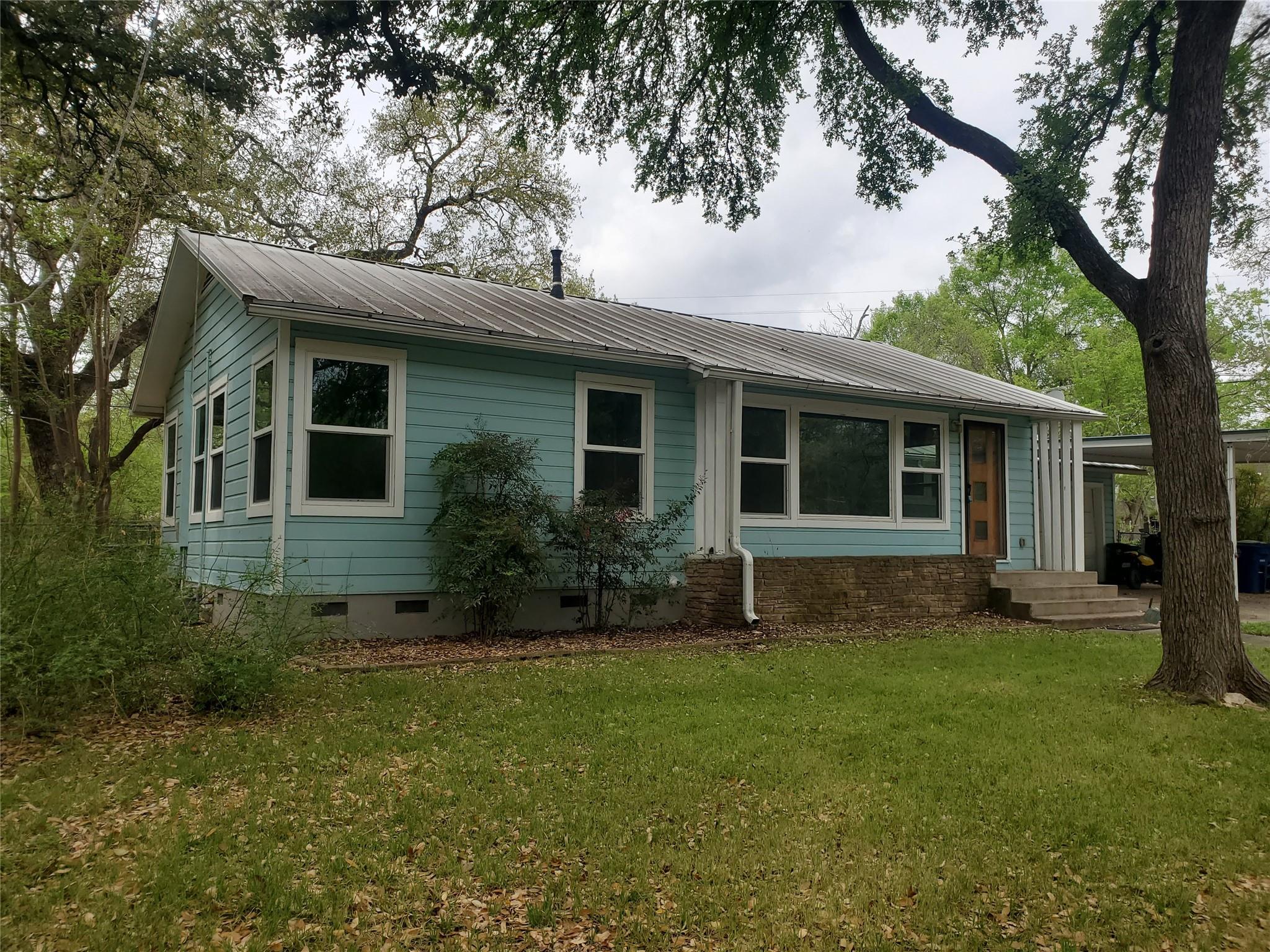 4928 Strass Dr Property Photo