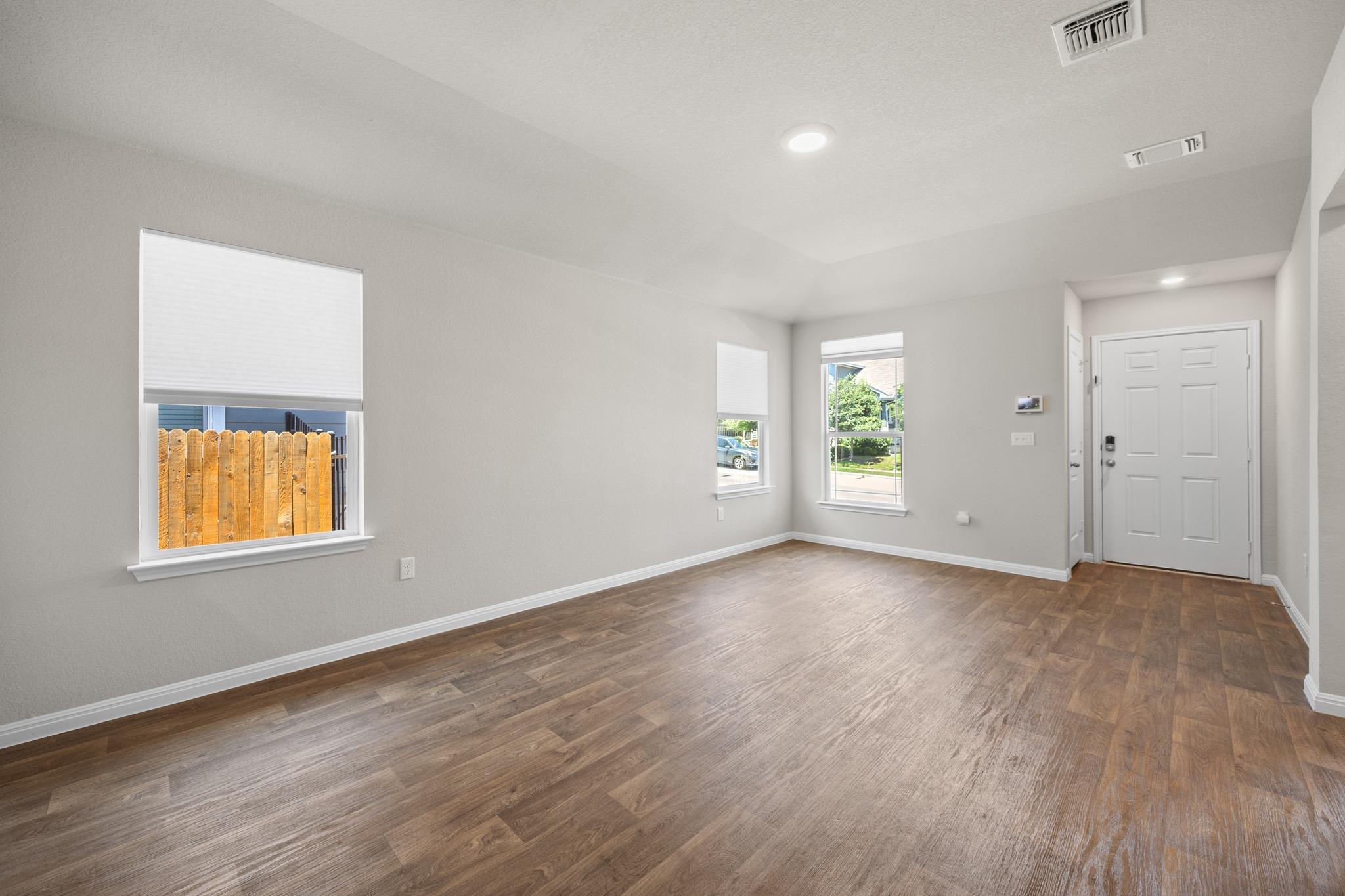 1803 Arborside Dr Property Photo 5