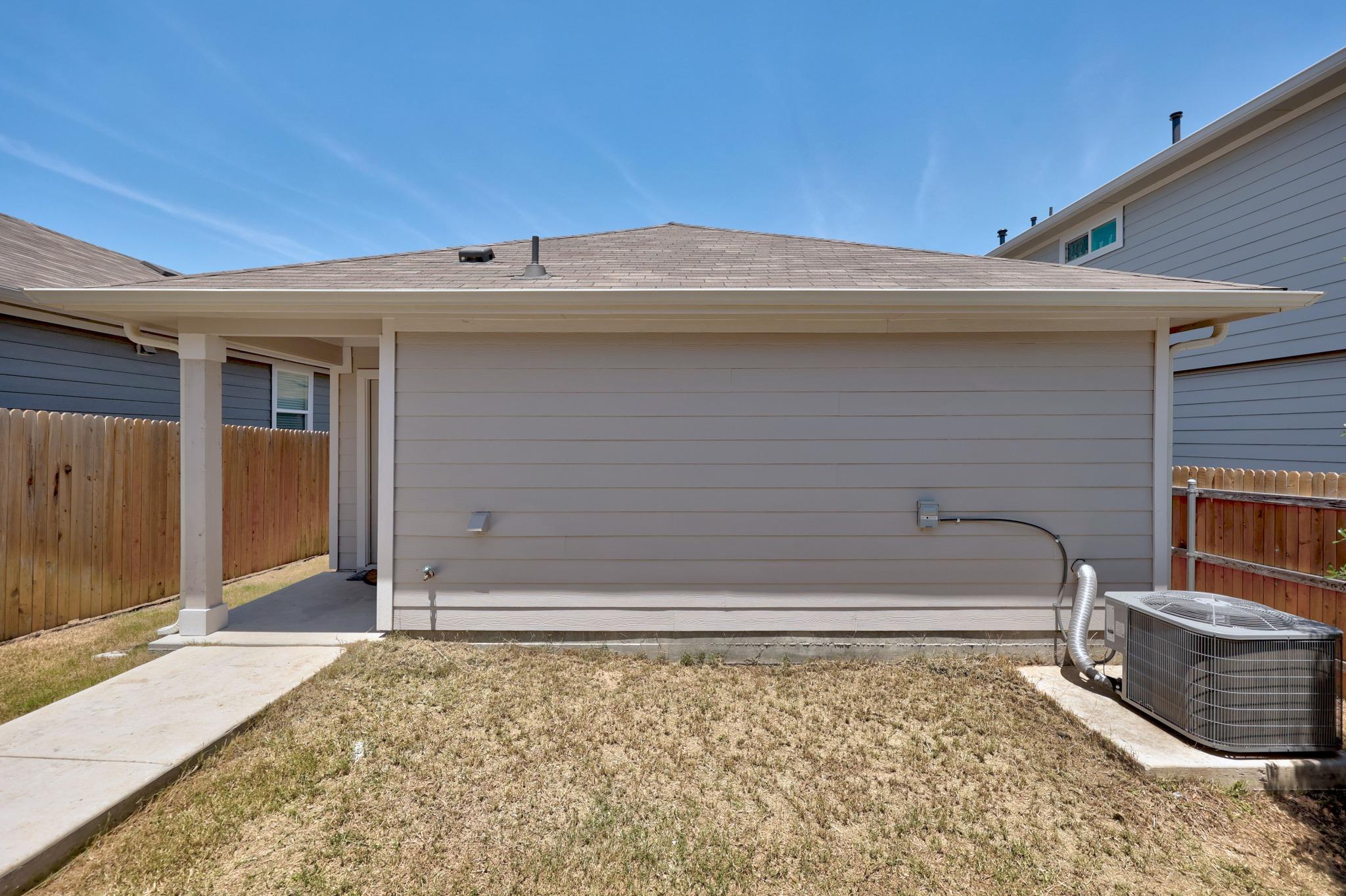 1803 Arborside Dr Property Photo 27