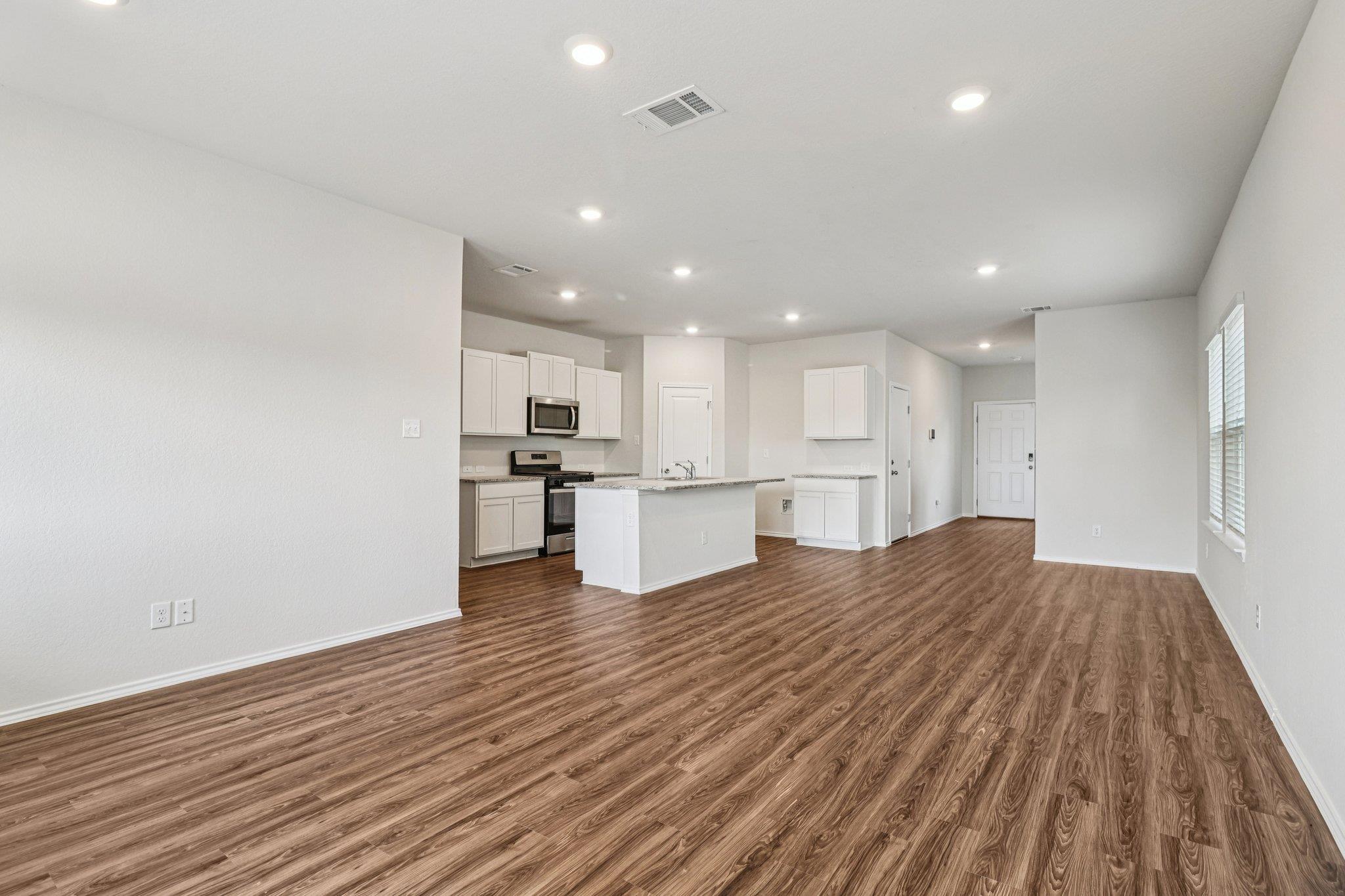 4006 Bay Leaf Loop None Property Photo 5