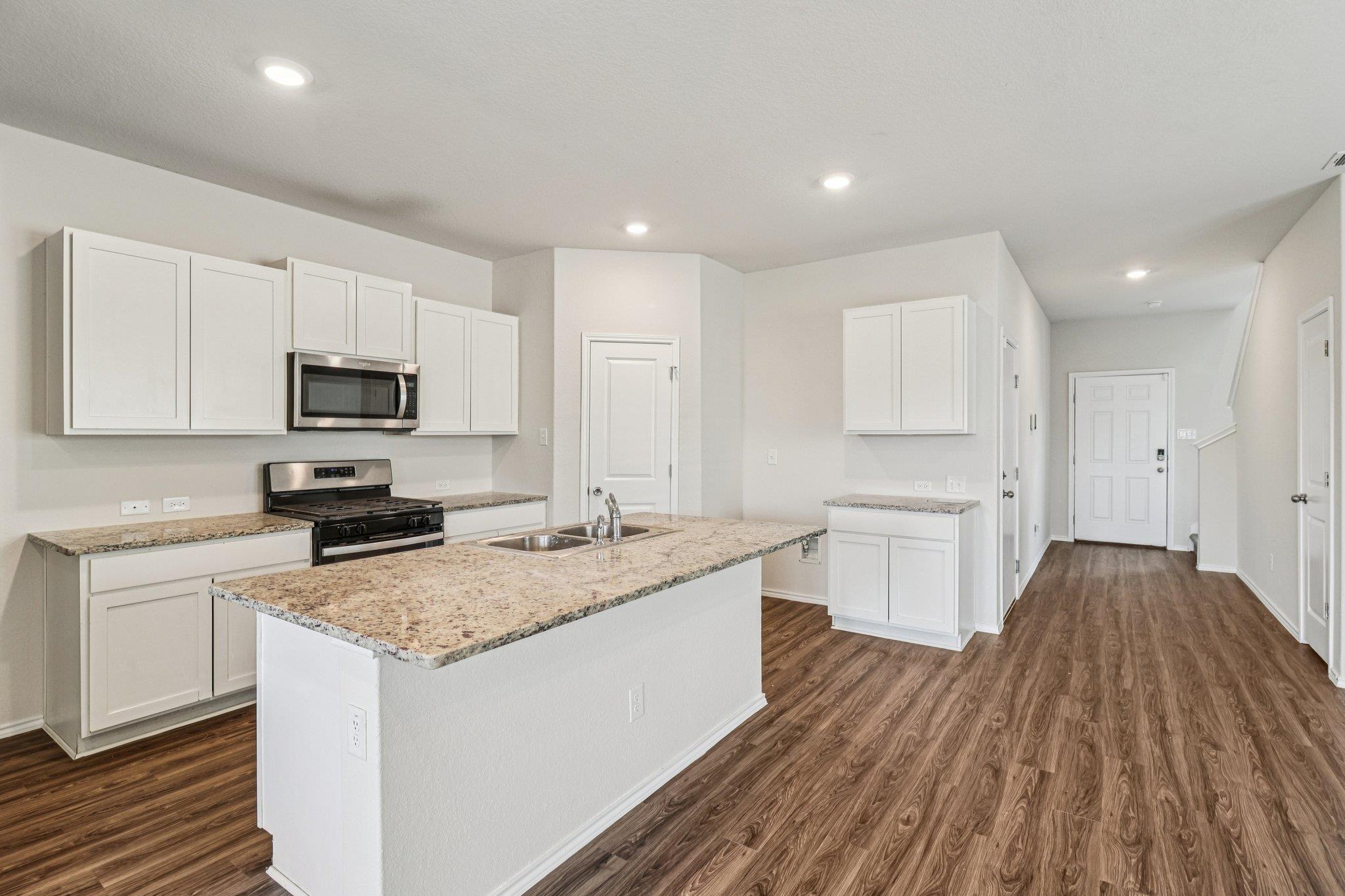 4006 Bay Leaf Loop None Property Photo 6