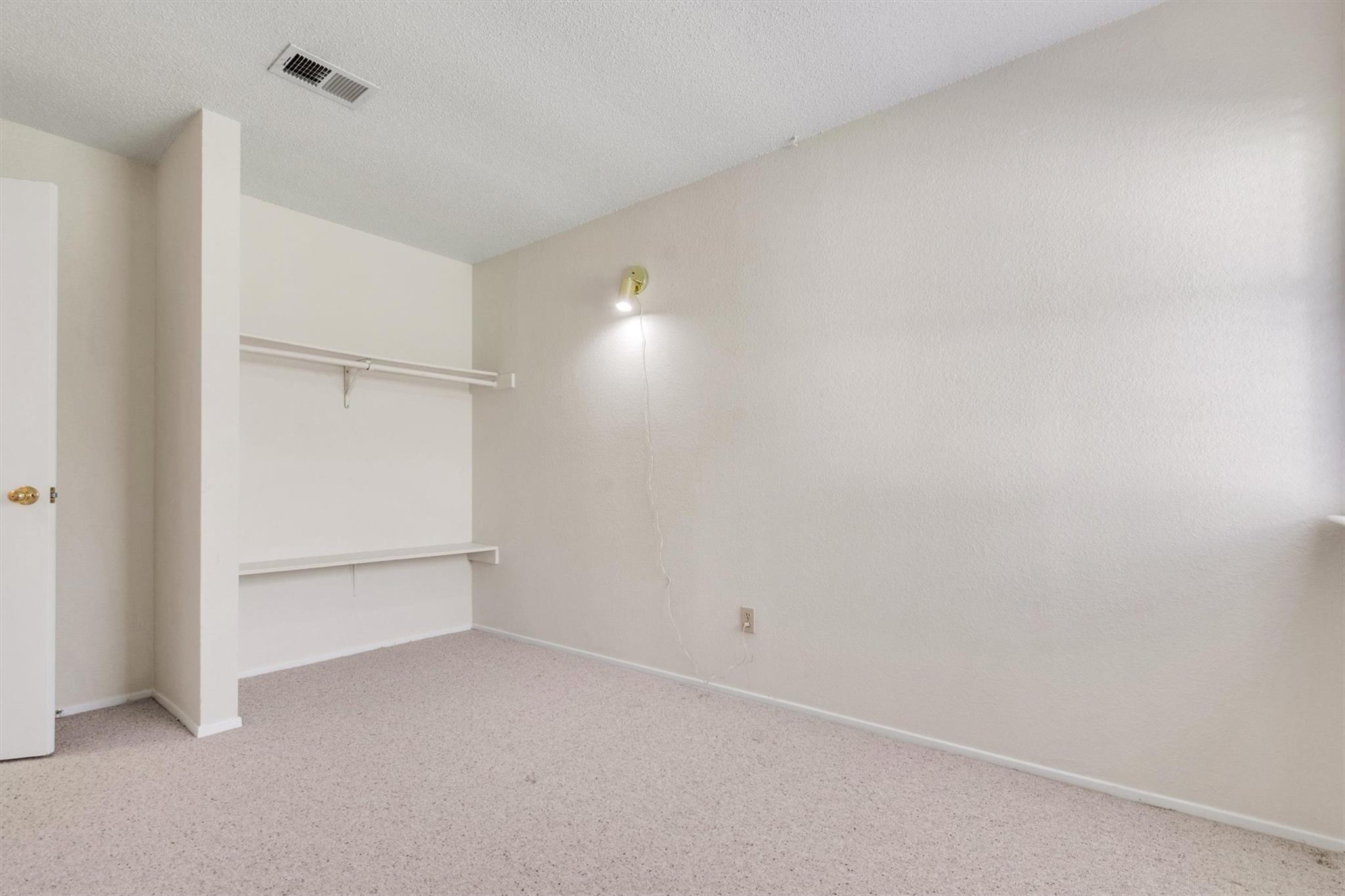 16904 Pocono Dr Property Photo 19