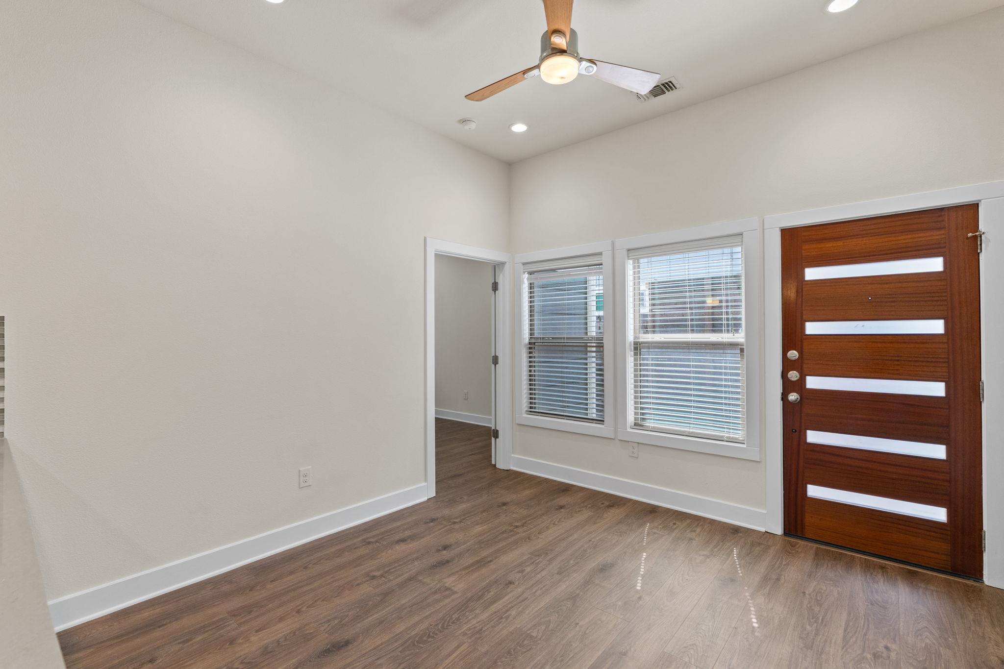 720 Pedernales St #b Property Photo 9