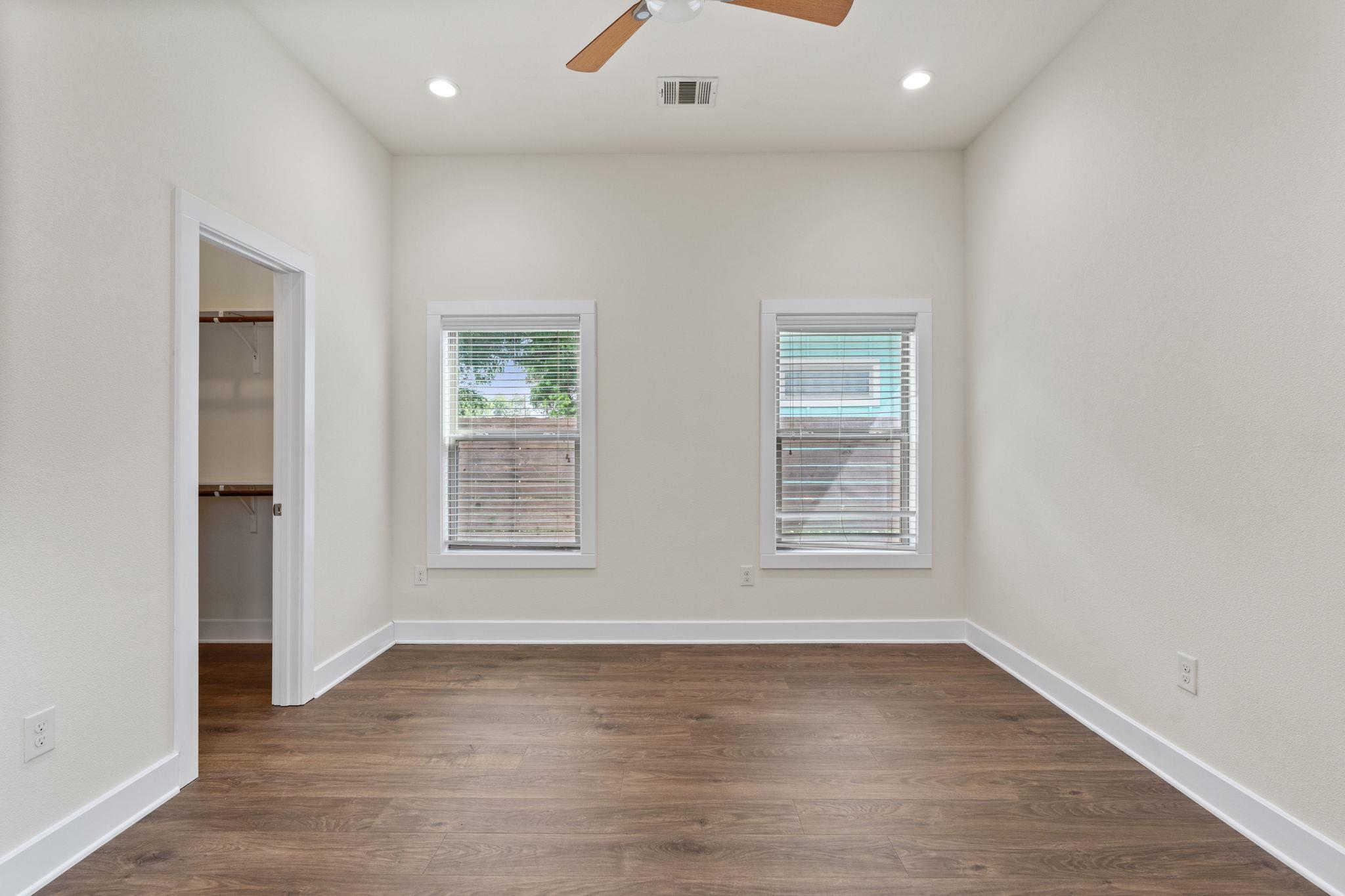 720 Pedernales St #b Property Photo 13